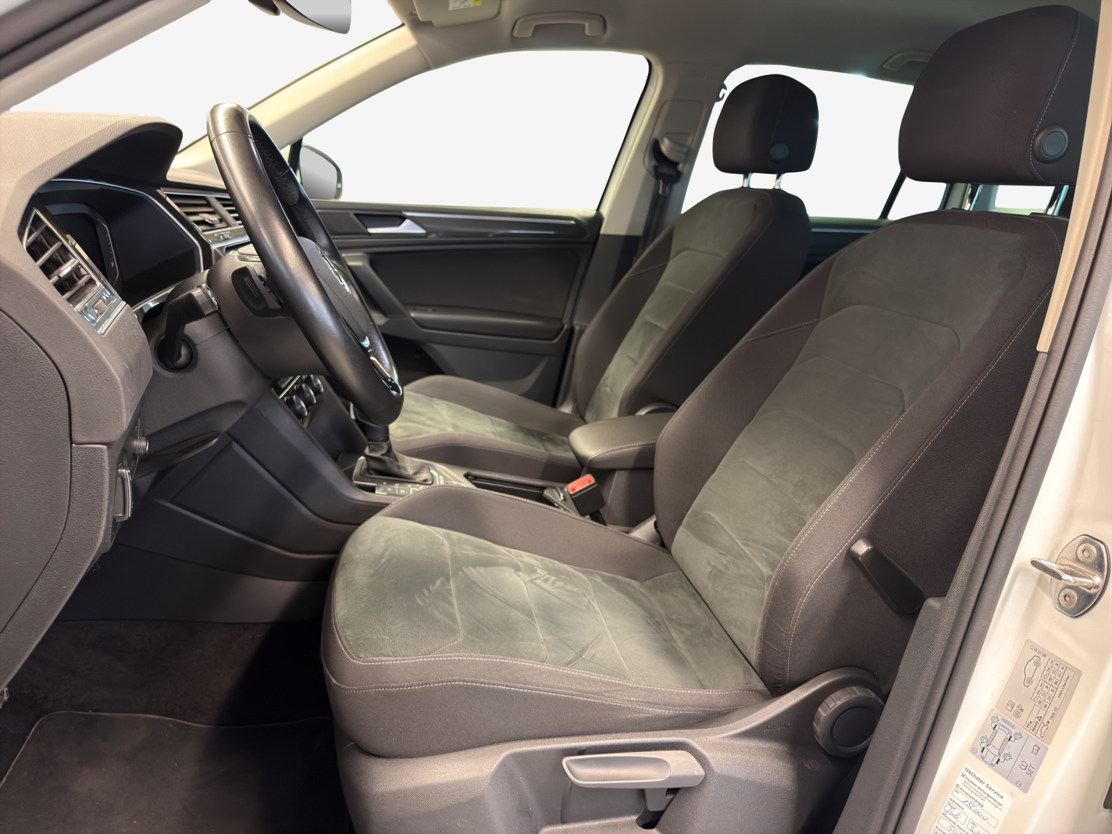 VW Tiguan 2.0TSI Highline 4Motion DSG-image-7