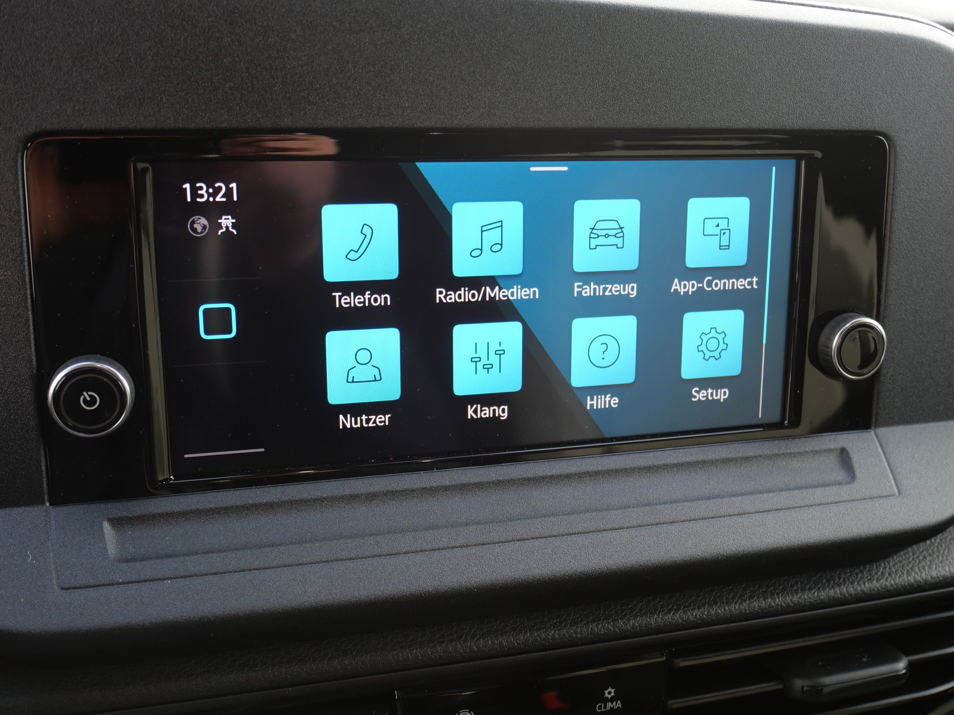 VW Caddy Cargo 2.0TDI 4Motion-image-16