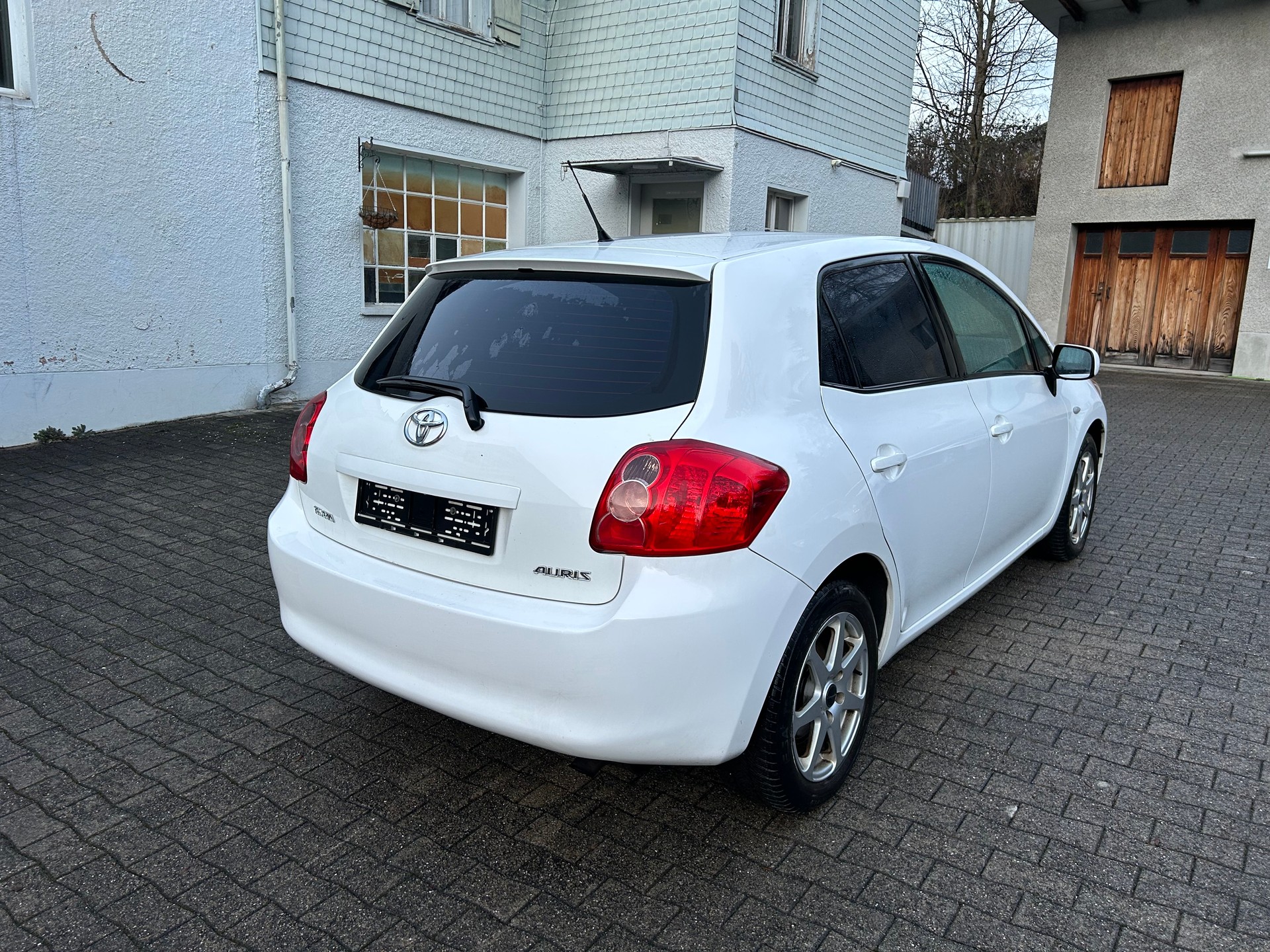 TOYOTA Auris 2.2 D-4D CleanPower Linea Sol Premium-image-6
