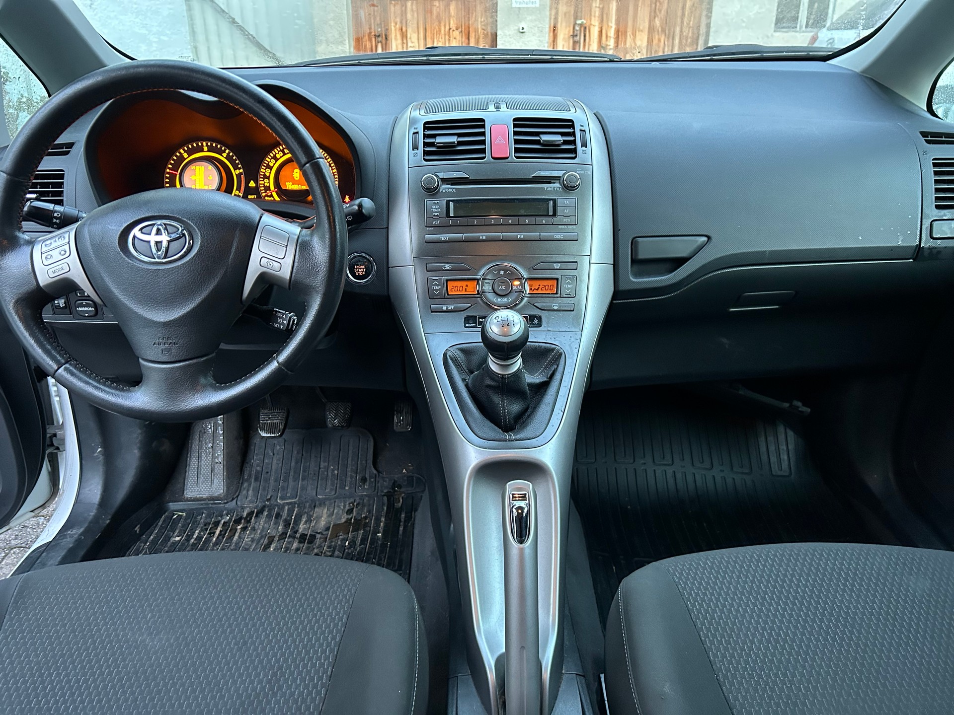 TOYOTA Auris 2.2 D-4D CleanPower Linea Sol Premium-image-10