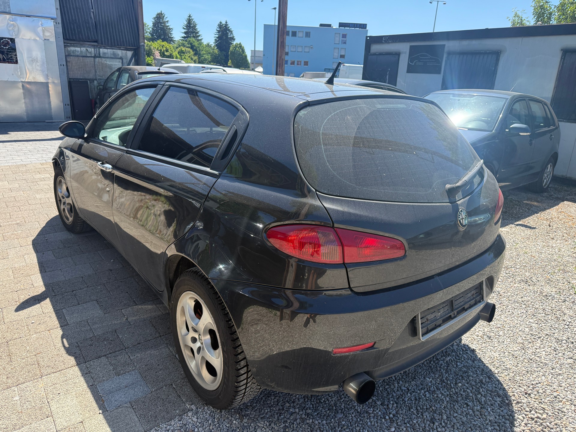 ALFA ROMEO 147 2.0 TS 16V Luxury-image-2