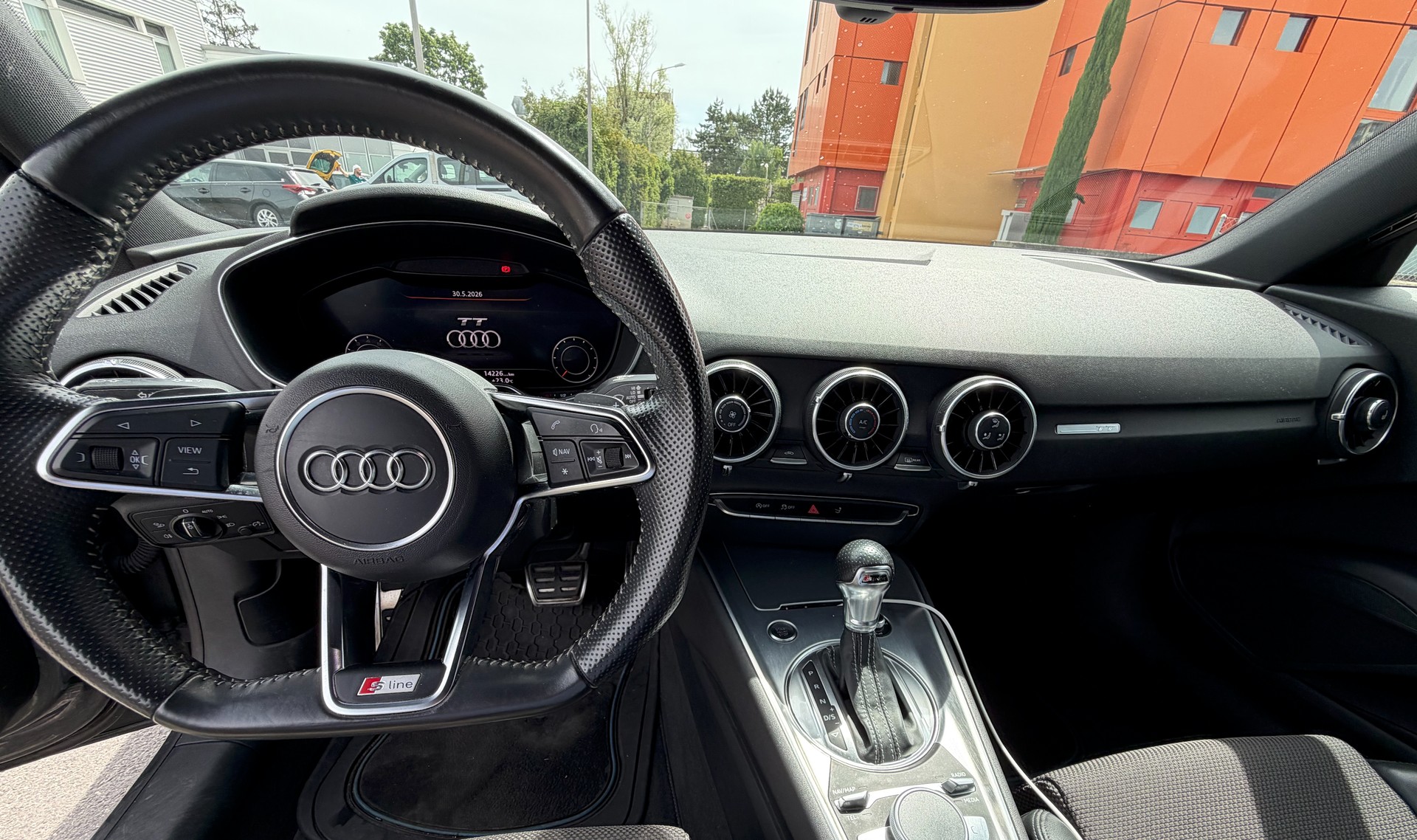 AUDI 2.0 TFSI S-Tronic-image-4