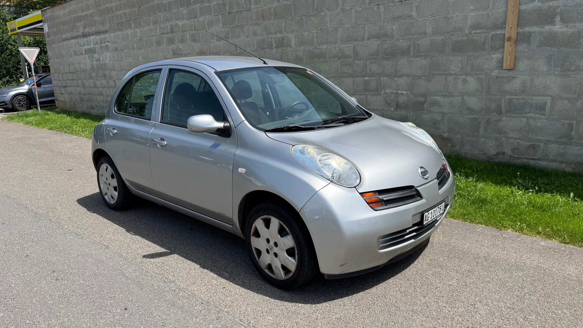 NISSAN Micra 1.4 AUTOMAT-image-3