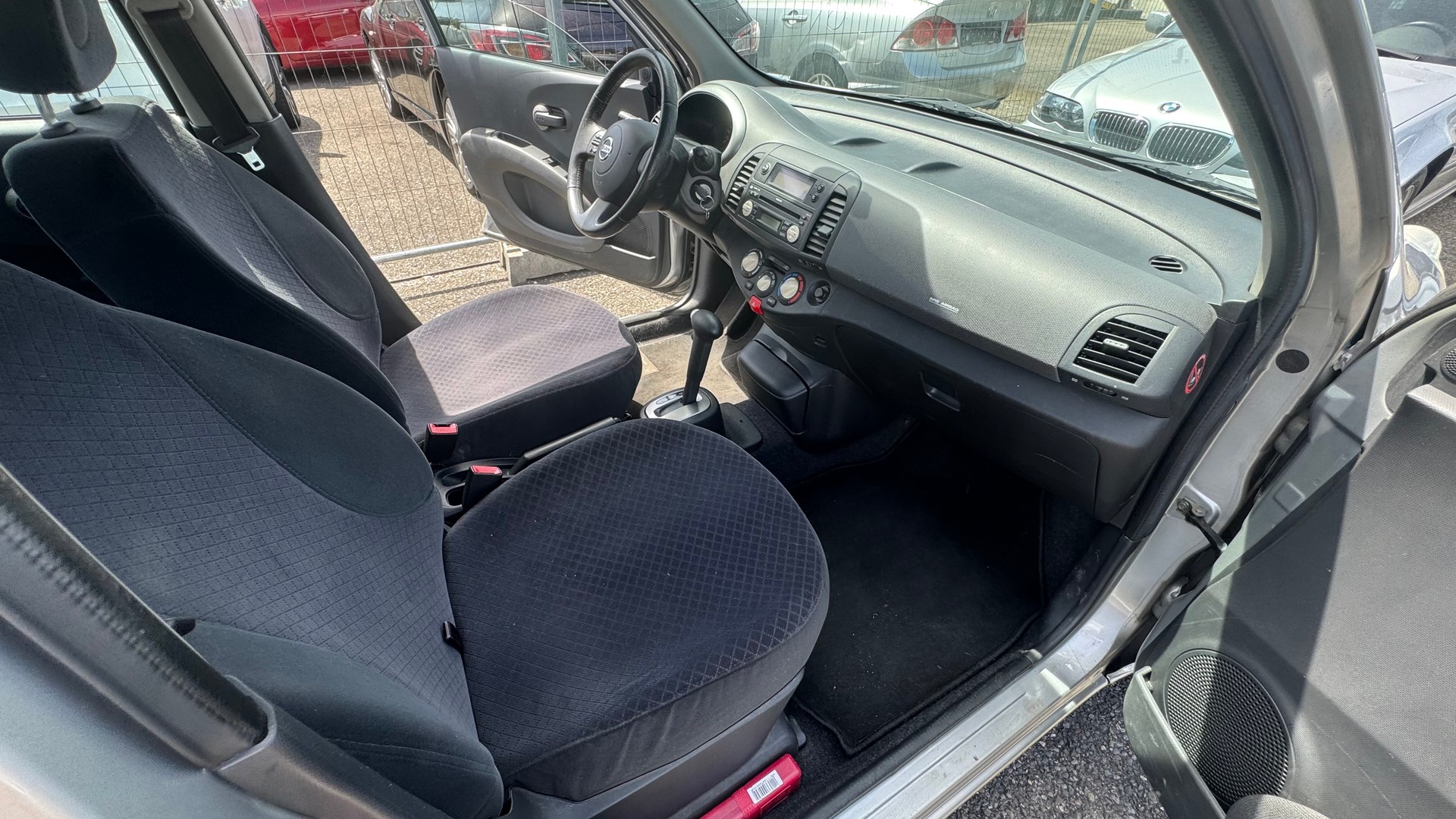NISSAN Micra 1.4 AUTOMAT-image-6