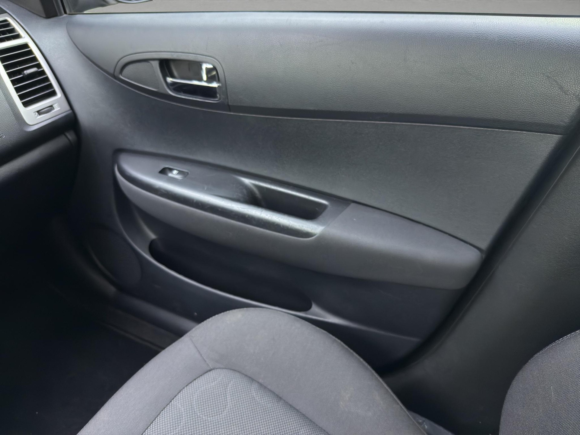 HYUNDAI i20 1.4 CRDi Style-image-19
