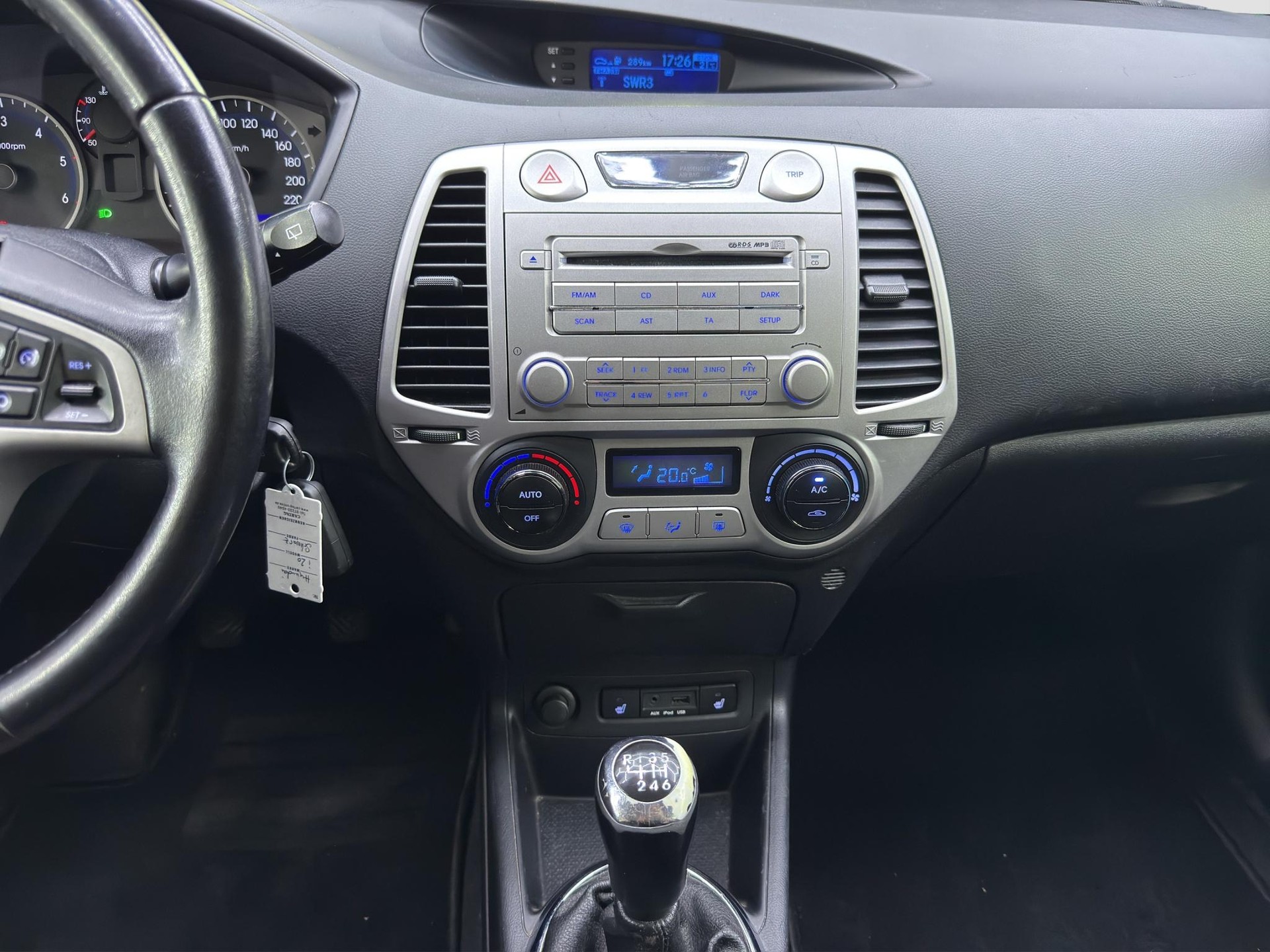 HYUNDAI i20 1.4 CRDi Style-image-13