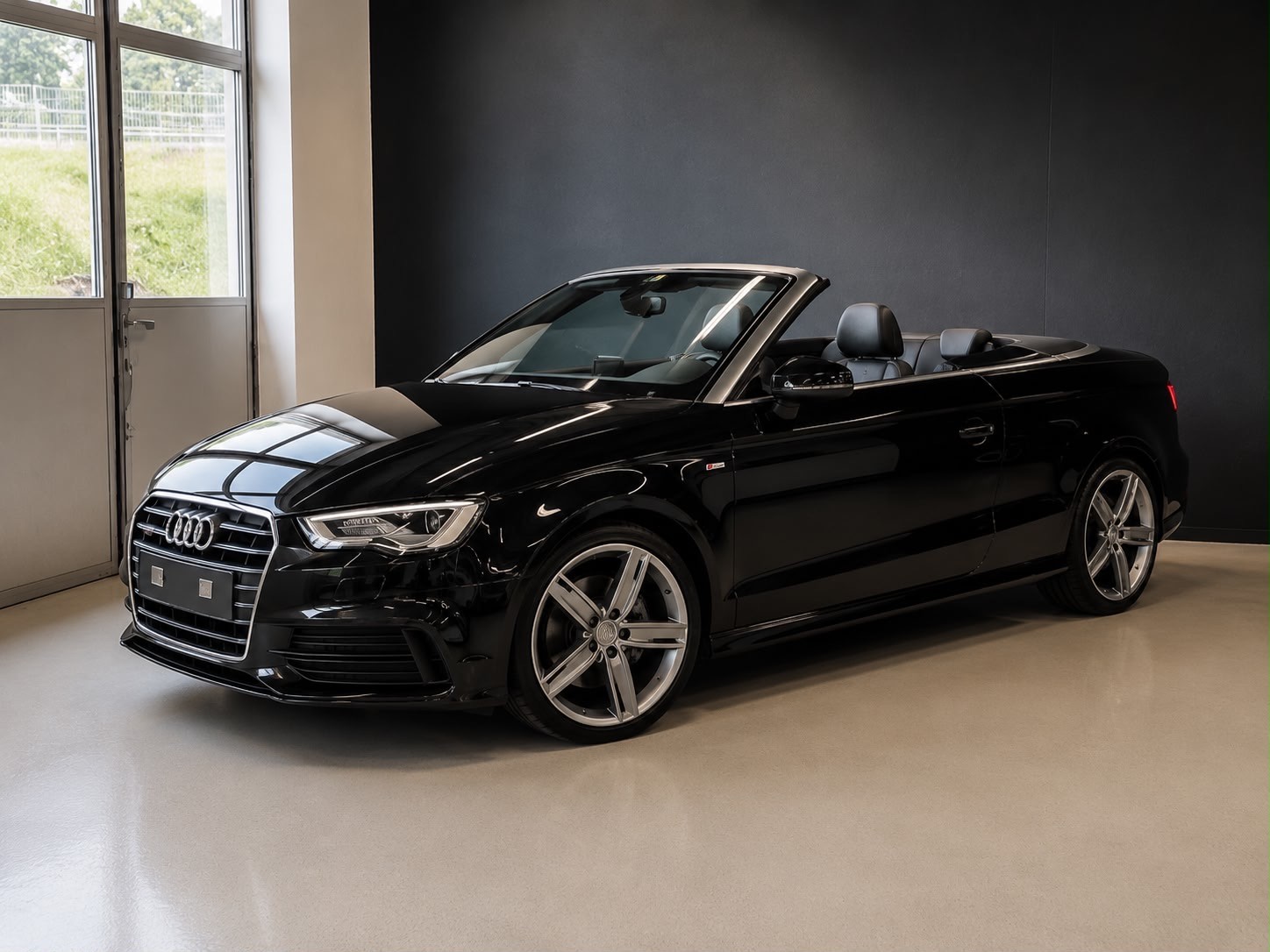 AUDI A3 Cabriolet 1.8 TFSI Ambiente S-tronic-image-6