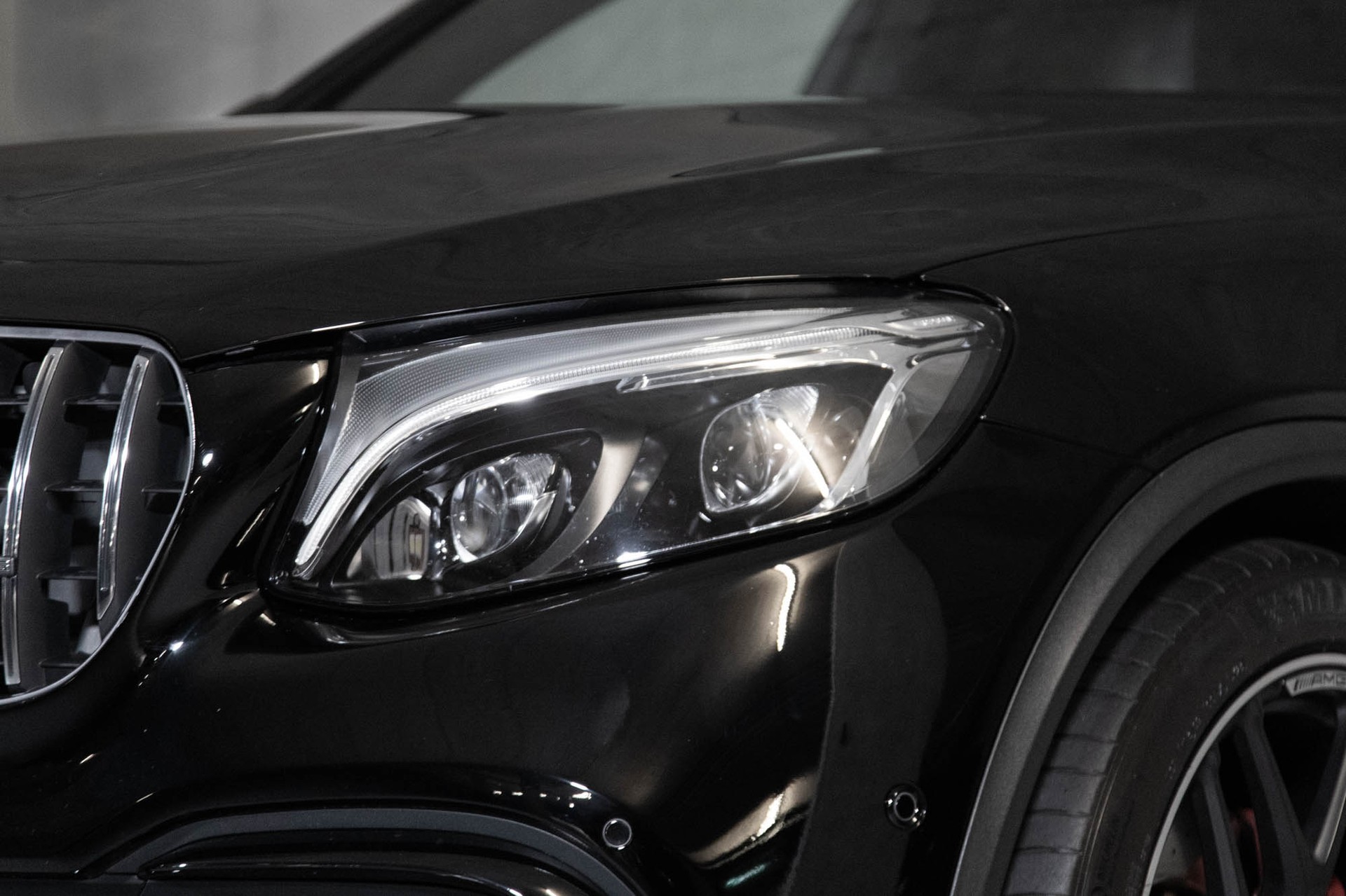 MERCEDES-BENZ GLC 63 S AMG 4Matic+ 9G-Tronic-image-11
