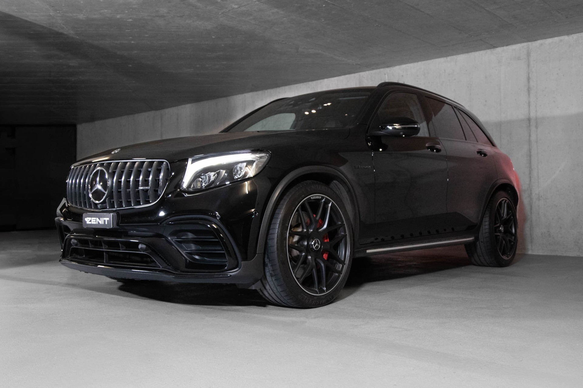 MERCEDES-BENZ GLC 63 S AMG 4Matic+ 9G-Tronic-image-6