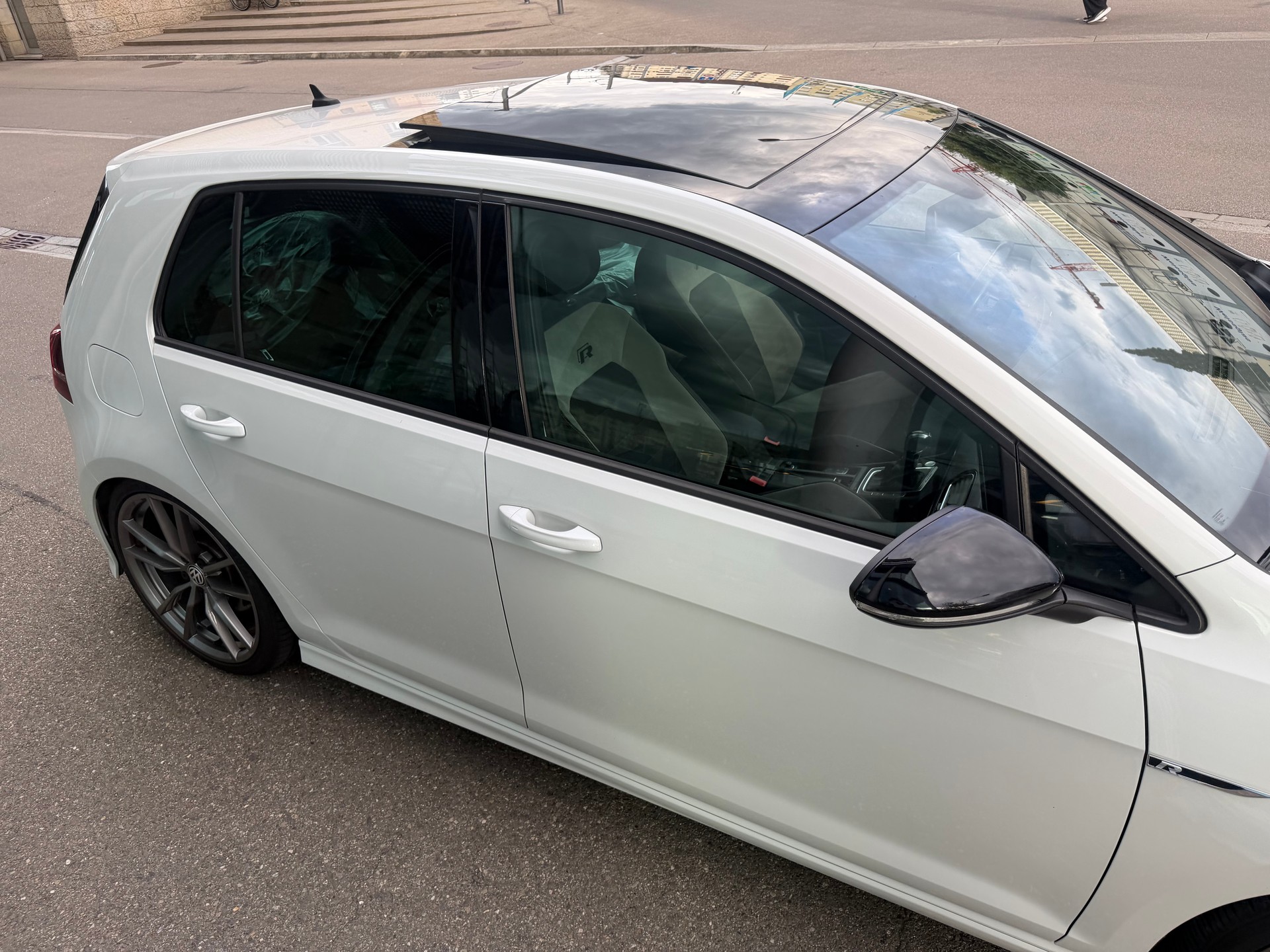 VW Golf 2.0 TSI R 4Motion DSG-image-5