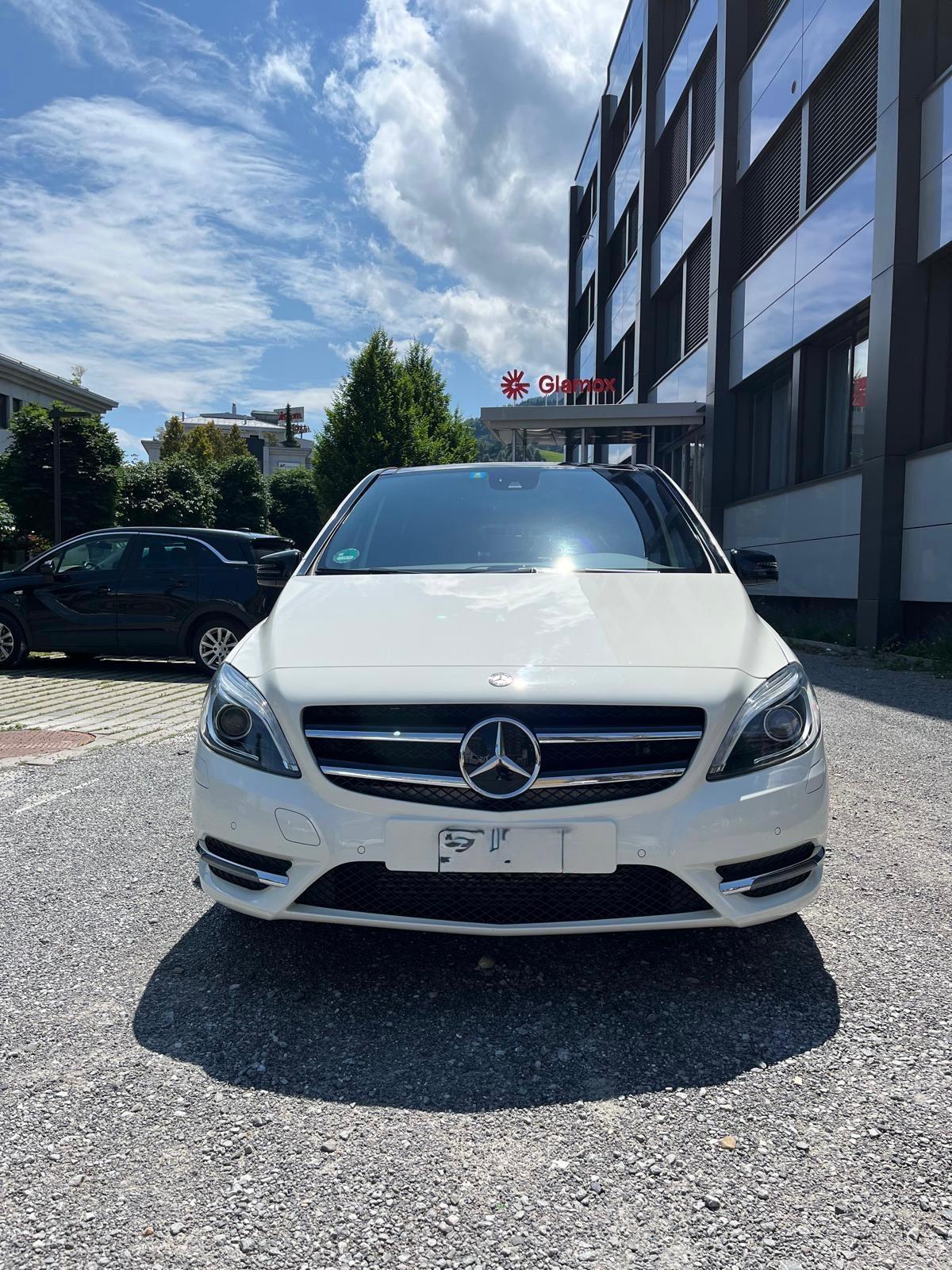 MERCEDES-BENZ B 200 BlueEF-image-2