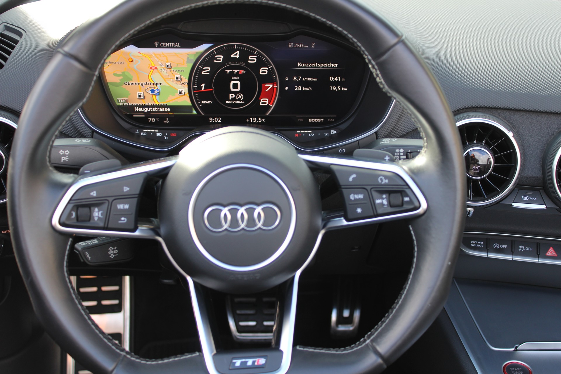AUDI TTS Roadster 2.0 TFSI quattro S-tronic-image-10