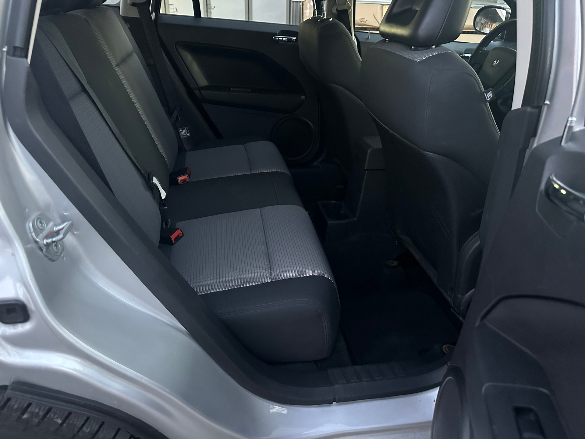 DODGE Caliber 2.0 SXT CVT-image-12