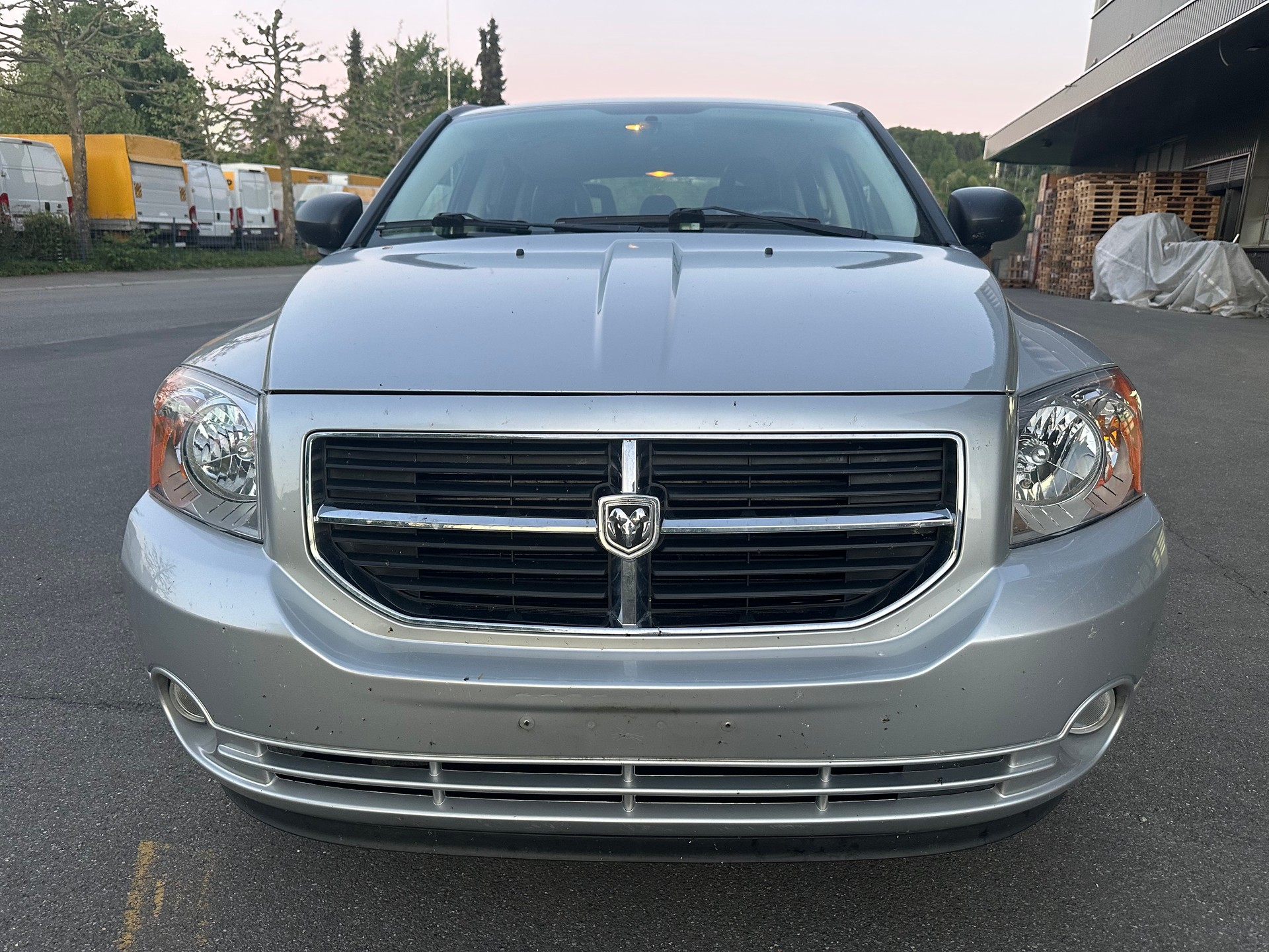 DODGE Caliber 2.0 SXT CVT-image-1