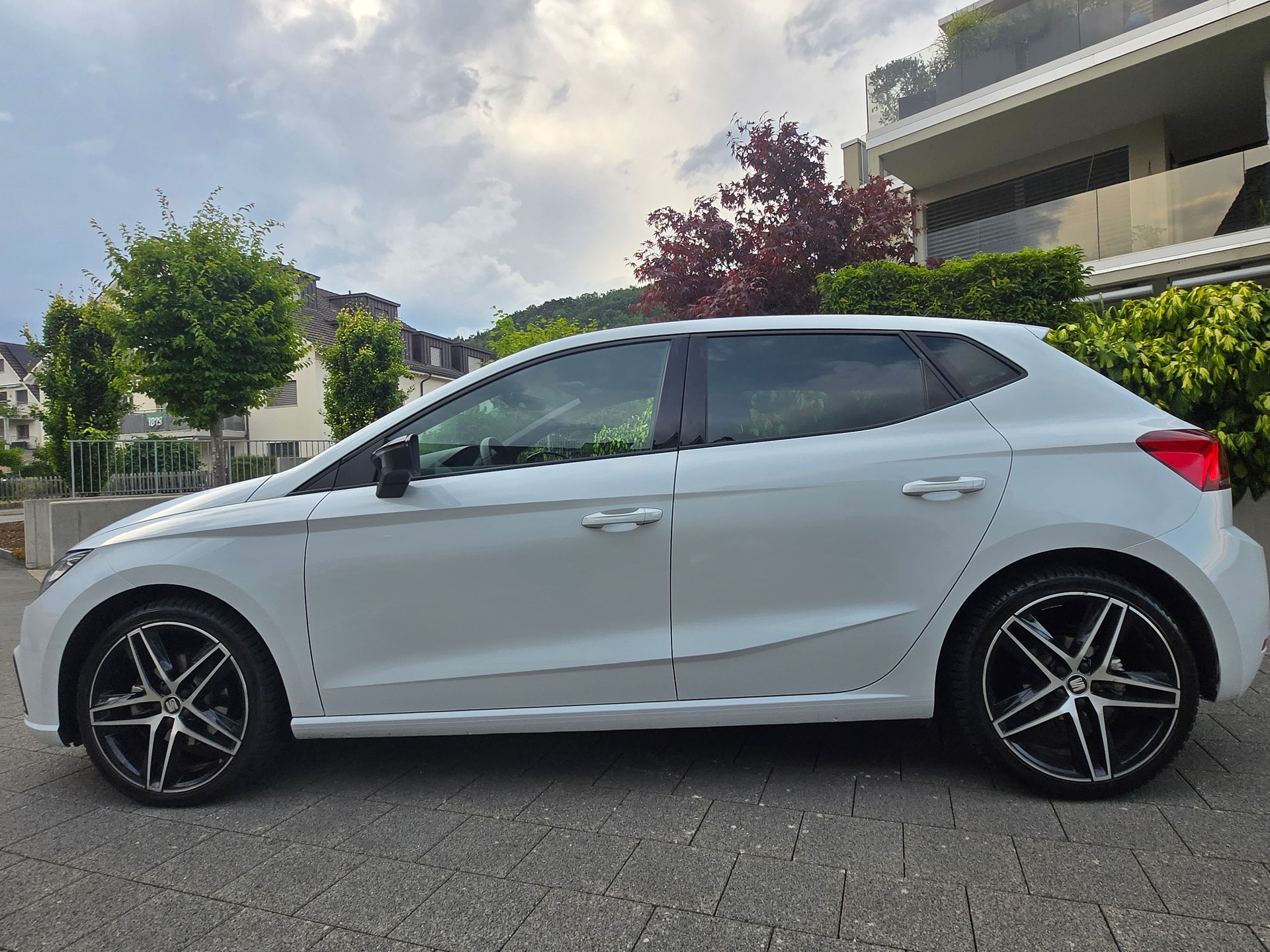 SEAT FR 1.5 TURBO DSG-Automat-image-2