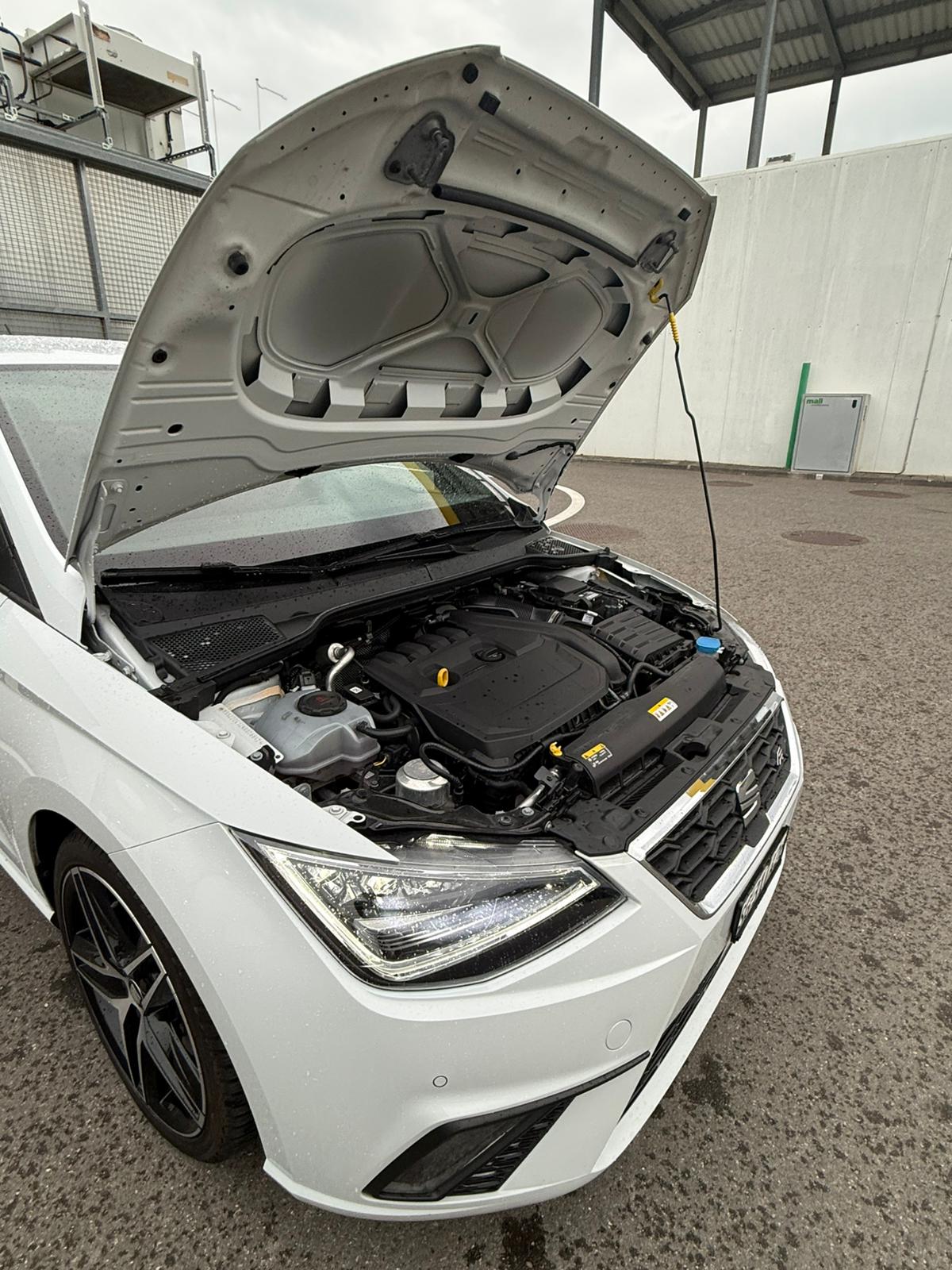 SEAT FR 1.5 TURBO DSG-Automat-image-2