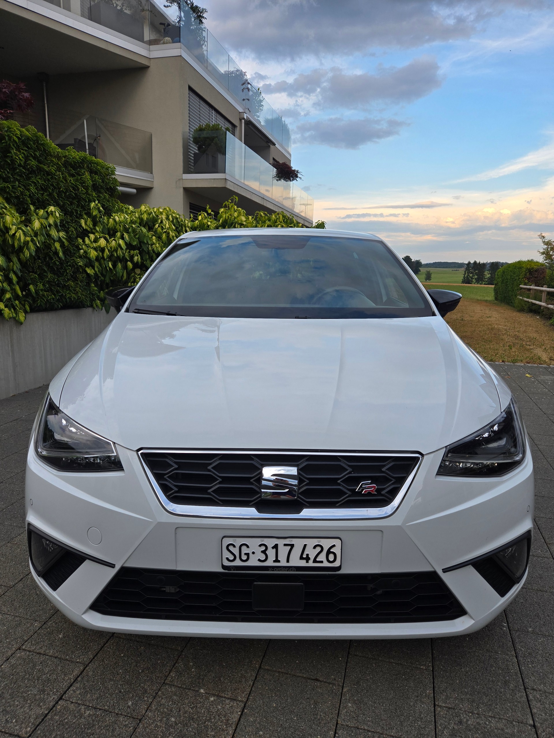 SEAT FR 1.5 TURBO DSG-Automat-image-3