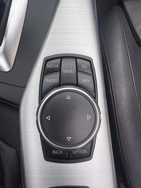 BMW 220i SAG Cabrio-image-8