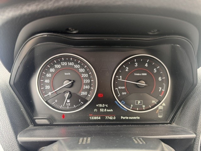 BMW 220i SAG Cabrio-image-6