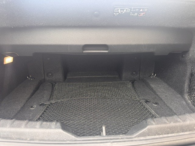 BMW 220i SAG Cabrio-image-15