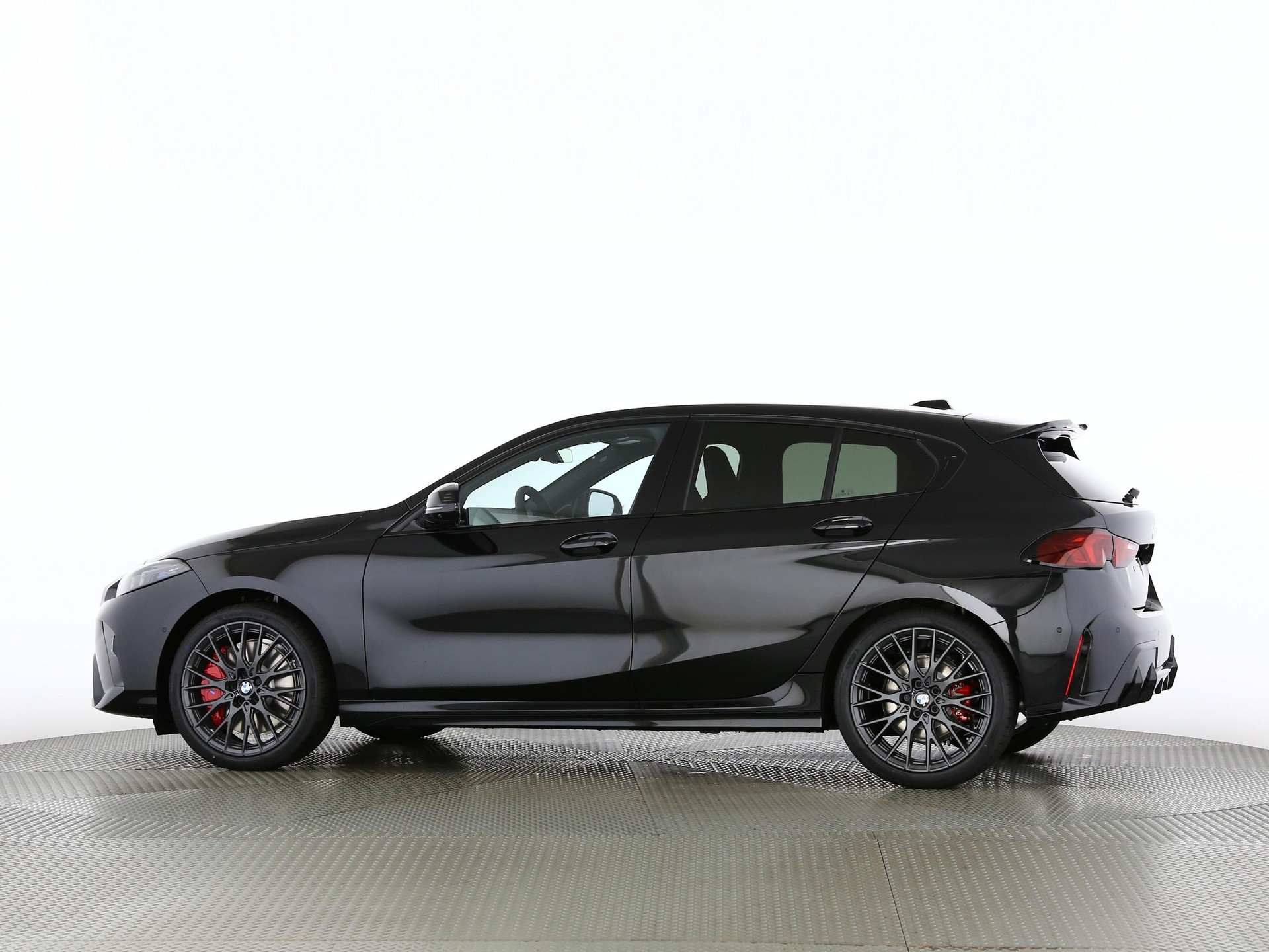 BMW 123 xDrive-image-12