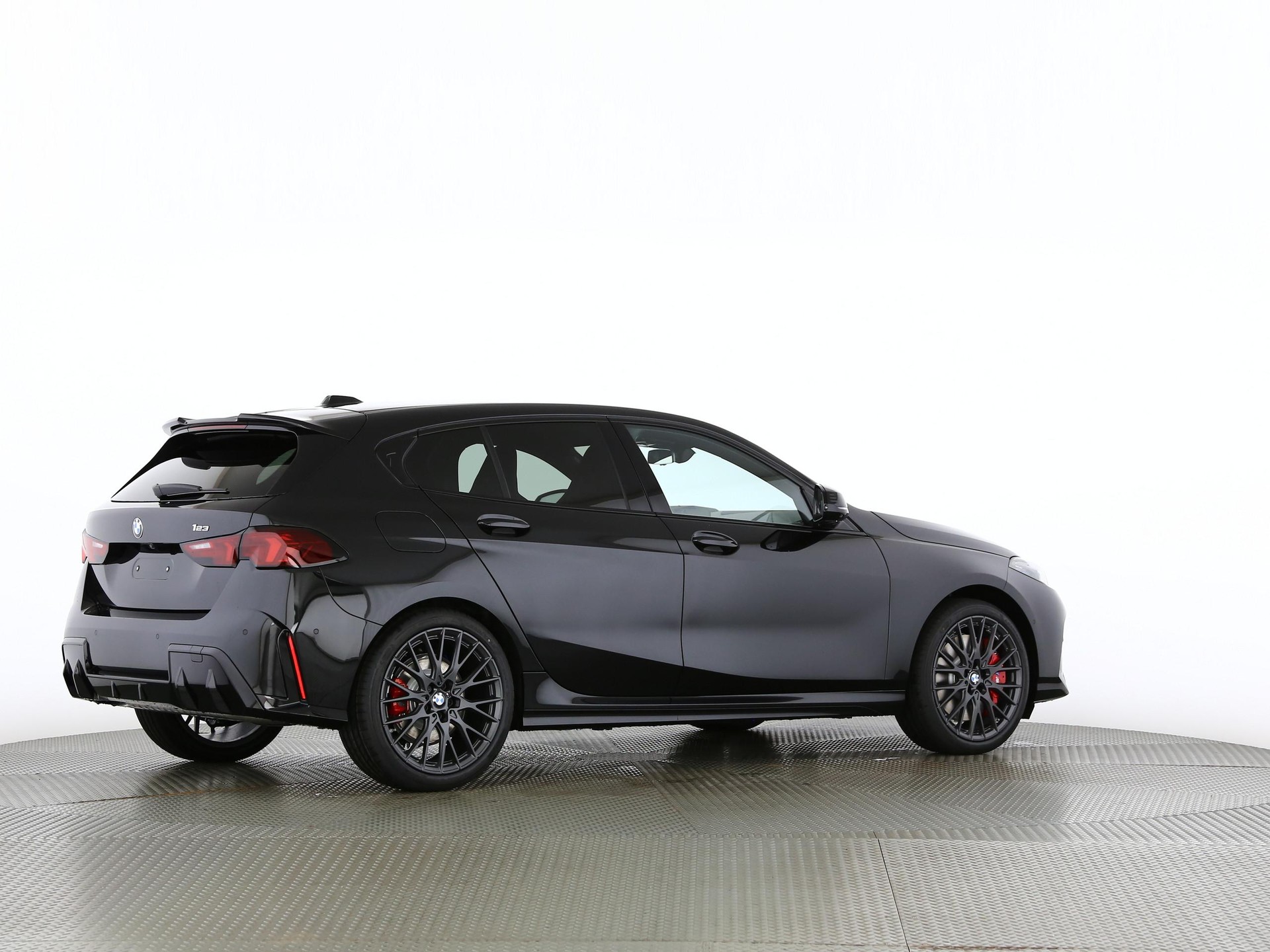BMW 123 xDrive-image-20