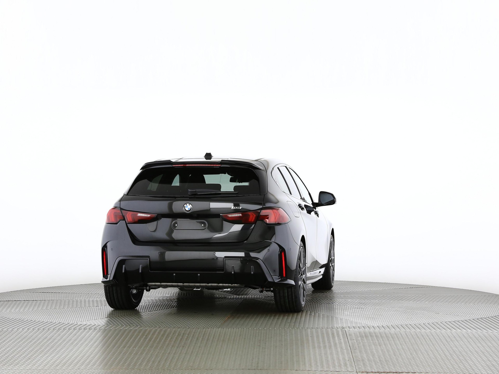 BMW 123 xDrive-image-17