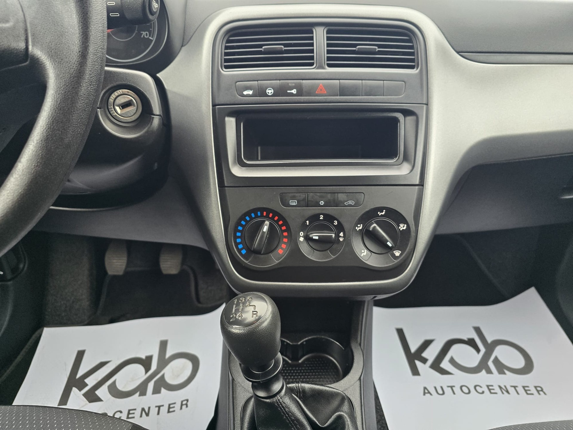 FIAT Punto 1.2 Pop Star-image-10