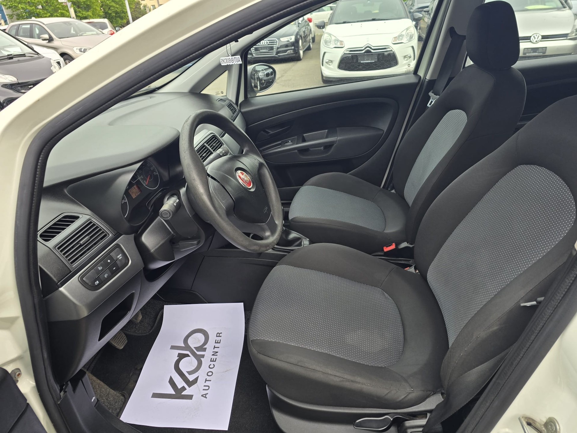 FIAT Punto 1.2 Pop Star-image-11