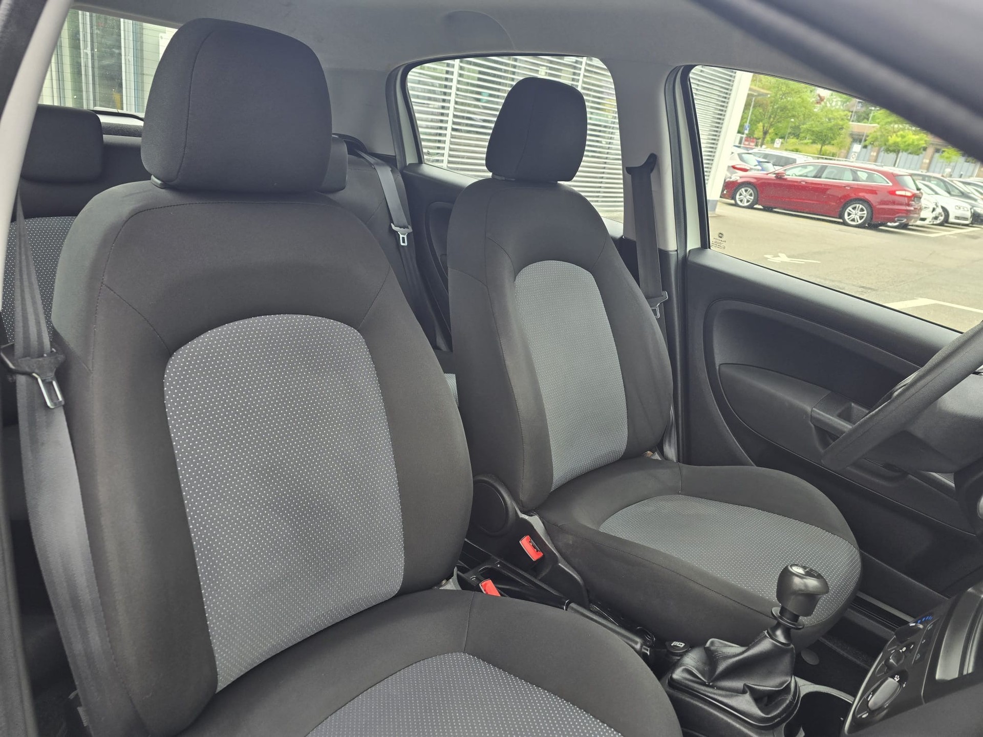 FIAT Punto 1.2 Pop Star-image-14
