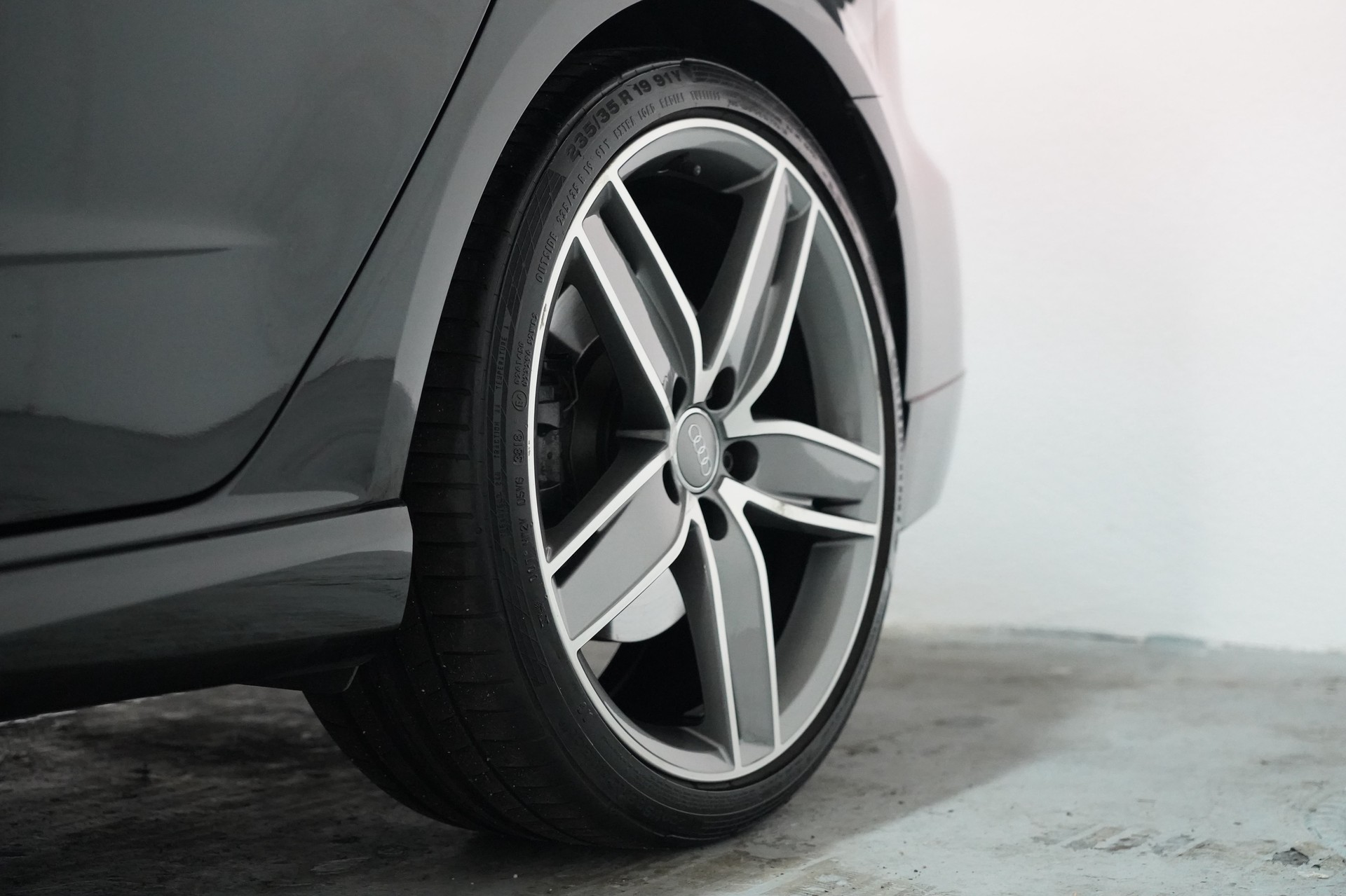 AUDI S3 Sportback 2.0 TFSI quattro S-tronic-image-5