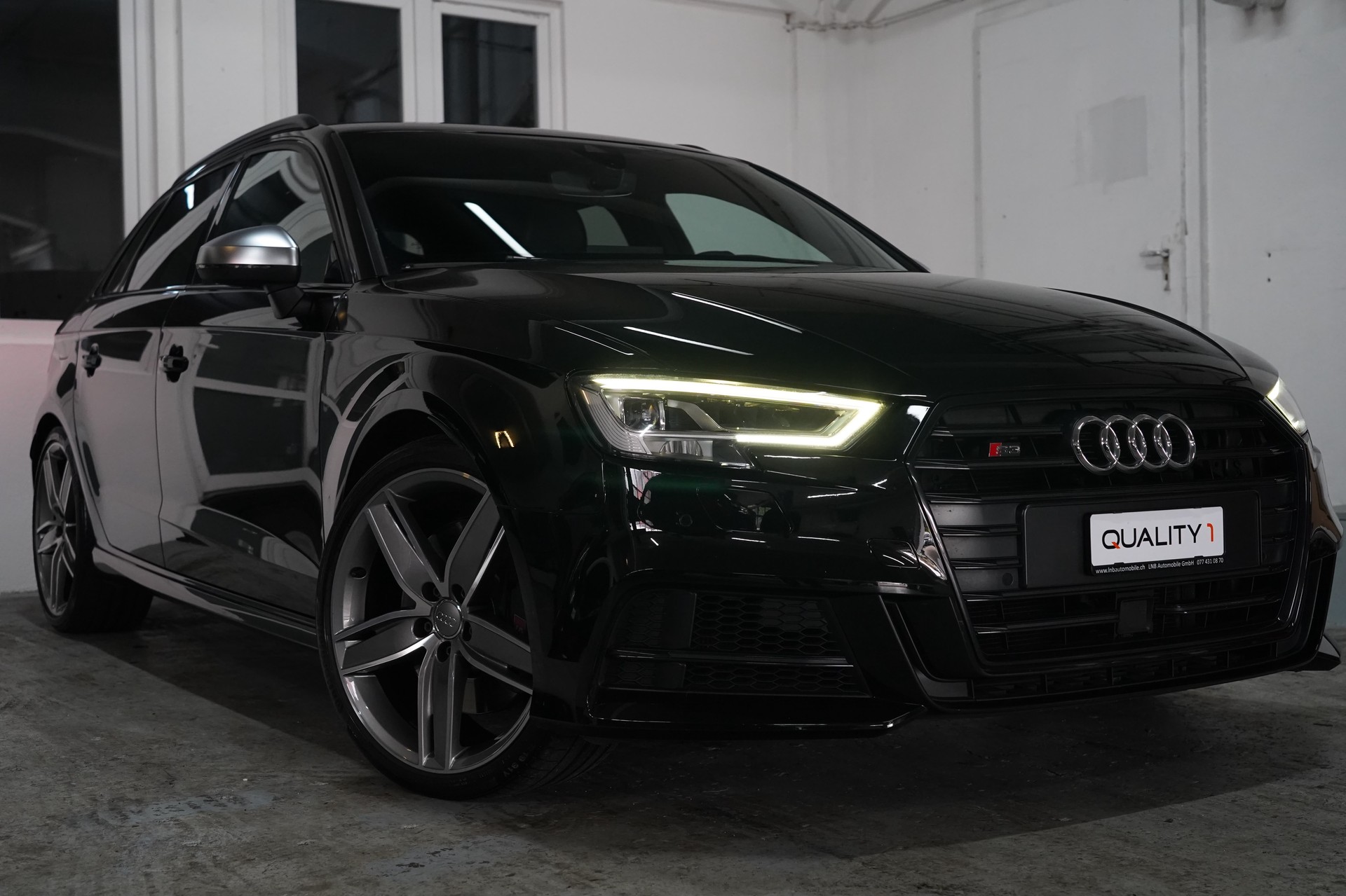AUDI S3 Sportback 2.0 TFSI quattro S-tronic-image-1