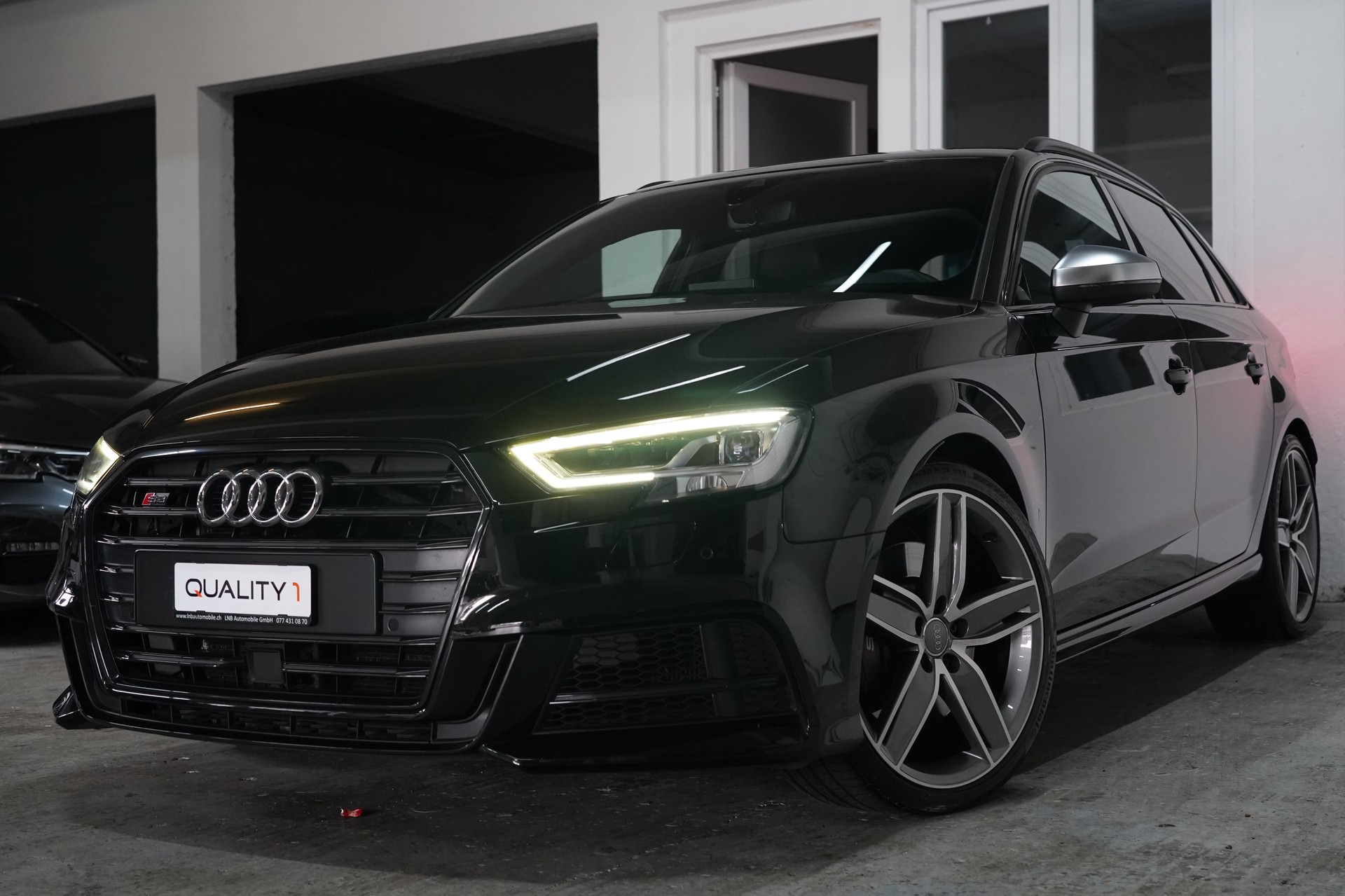 AUDI S3 Sportback 2.0 TFSI quattro S-tronic-image-4