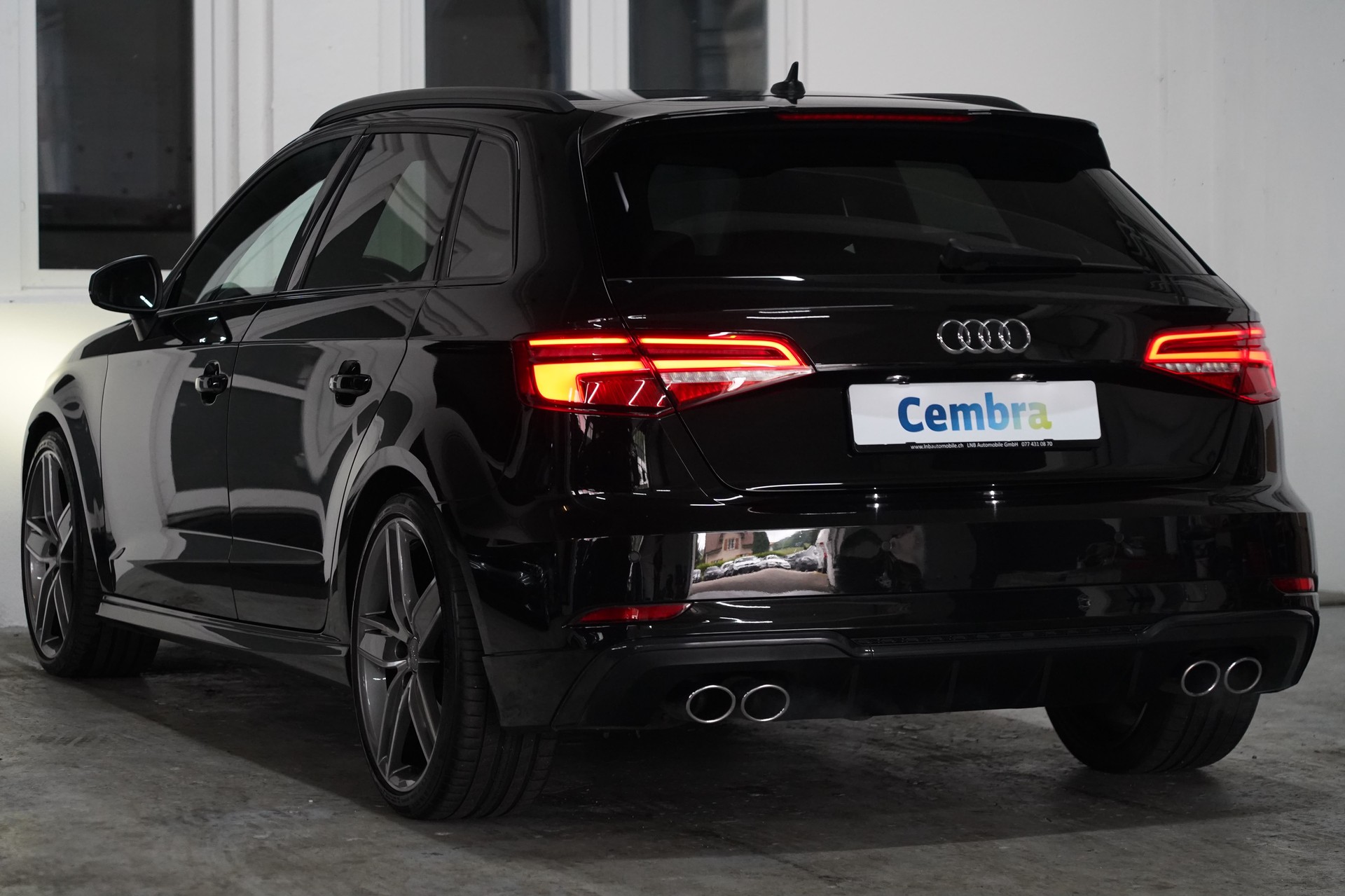 AUDI S3 Sportback 2.0 TFSI quattro S-tronic-image-6