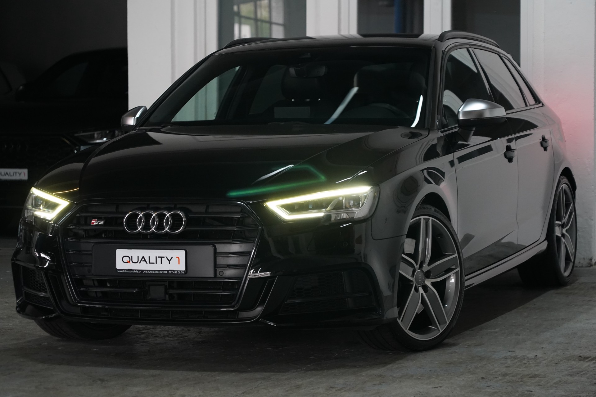 AUDI S3 Sportback 2.0 TFSI quattro S-tronic-image-3