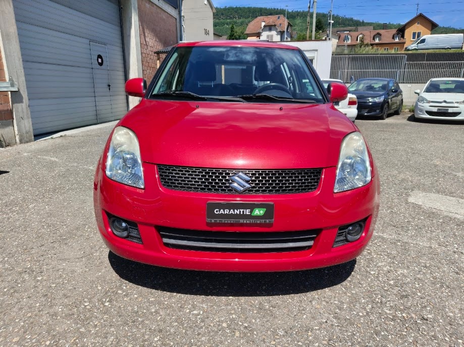 SUZUKI Swift 1.3i 16V GL Top 4x4-image-9