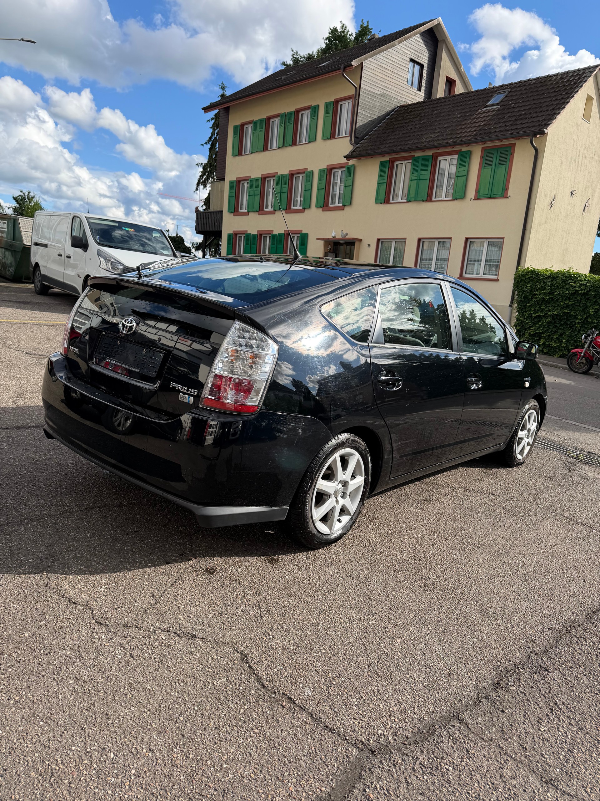 TOYOTA Prius 1.5 16V Hybrid-image-4