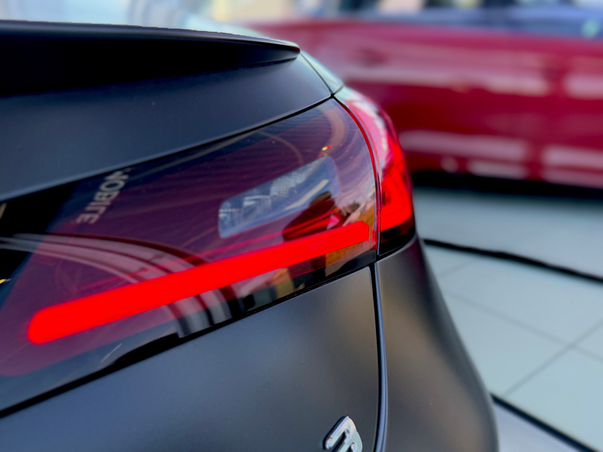 MERCEDES-BENZ CLE AMG 53 Cabrio 4Matic+ 9G-Tronic-image-26