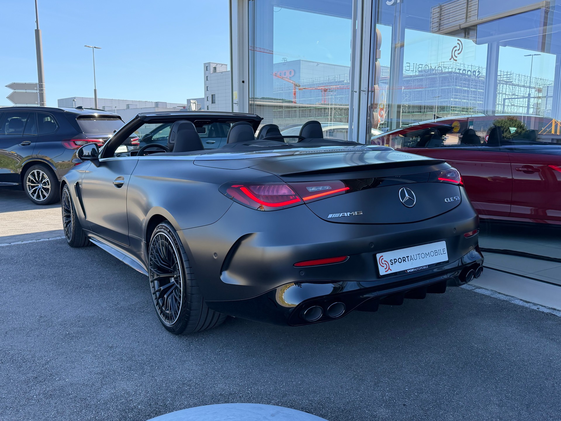 MERCEDES-BENZ CLE AMG 53 Cabrio 4Matic+ 9G-Tronic-image-10
