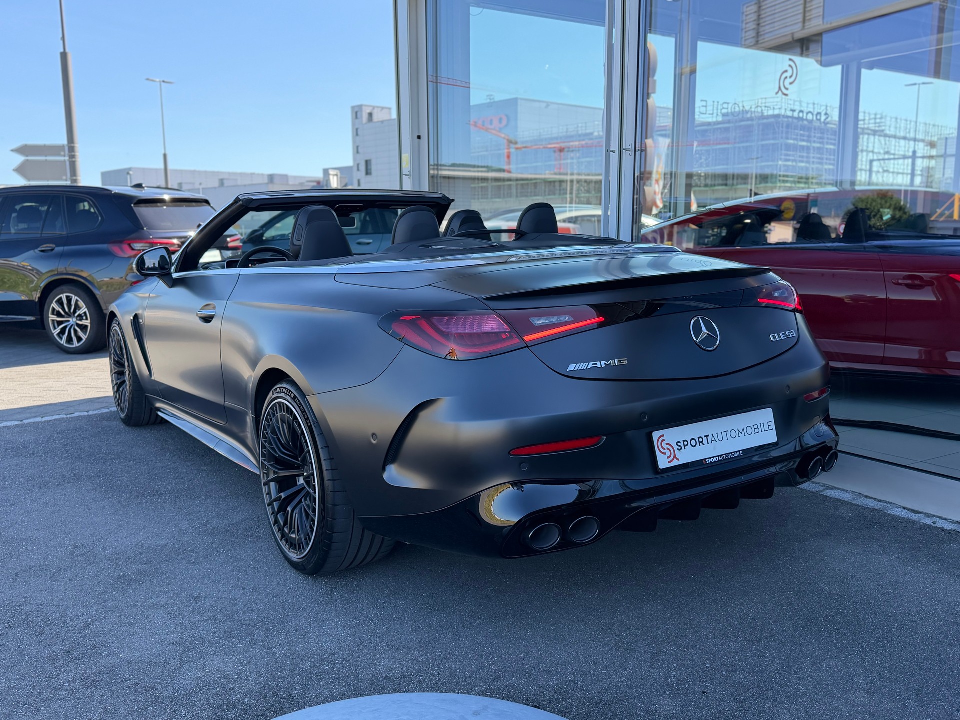 MERCEDES-BENZ CLE AMG 53 Cabrio 4Matic+ 9G-Tronic-image-11
