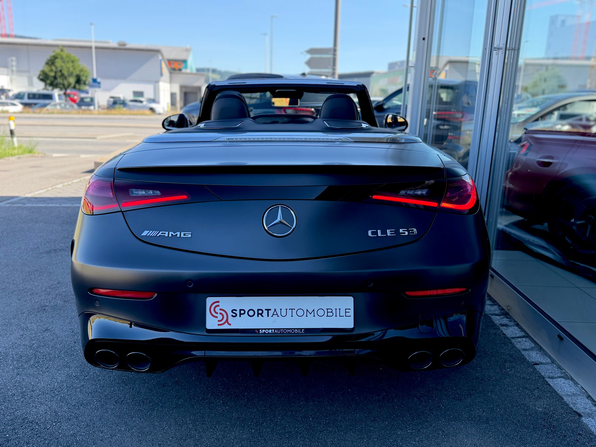 MERCEDES-BENZ CLE AMG 53 Cabrio 4Matic+ 9G-Tronic-image-23