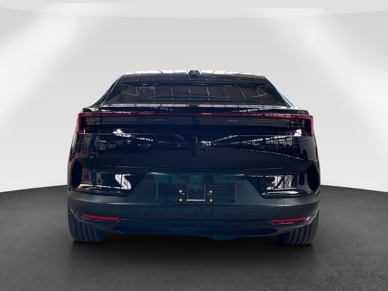 POLESTAR 4 Long Range Dual Motor-image-4