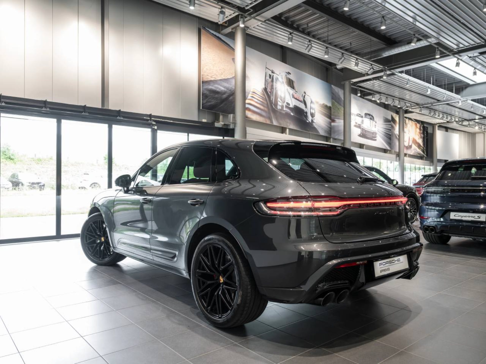 PORSCHE Macan GTS-image-7