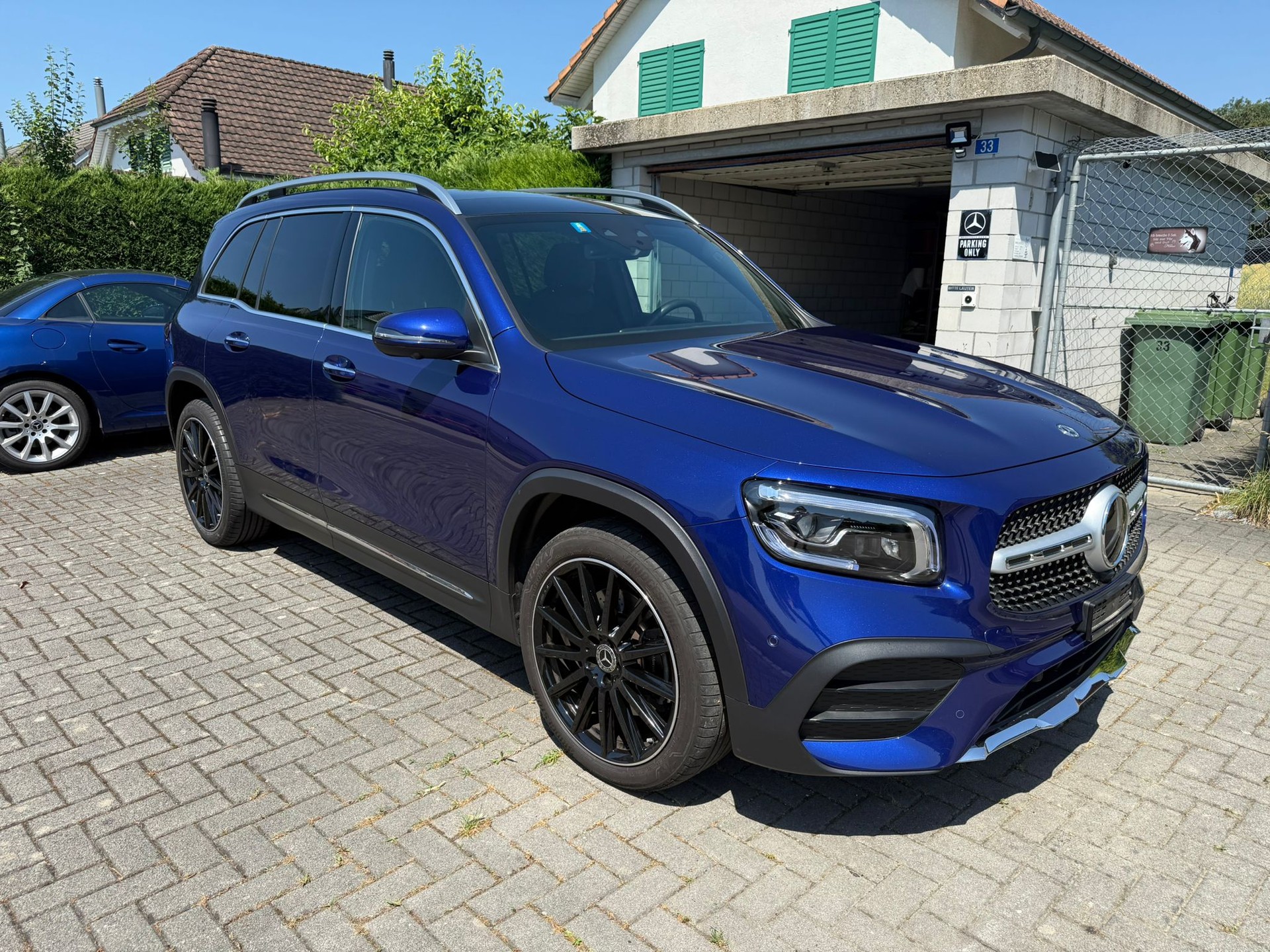 MERCEDES-BENZ GLB 250 AMG Line 4matic-image-1