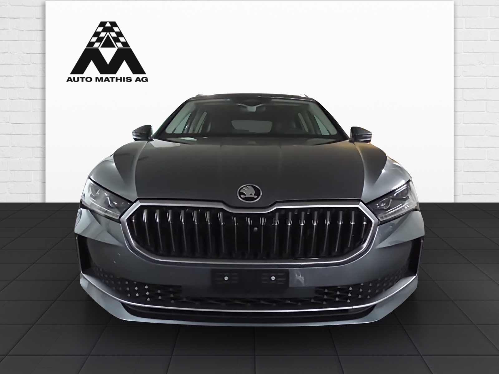 SKODA Superb Combi 2.0 TDi L&K 4x4 DSG-image-1