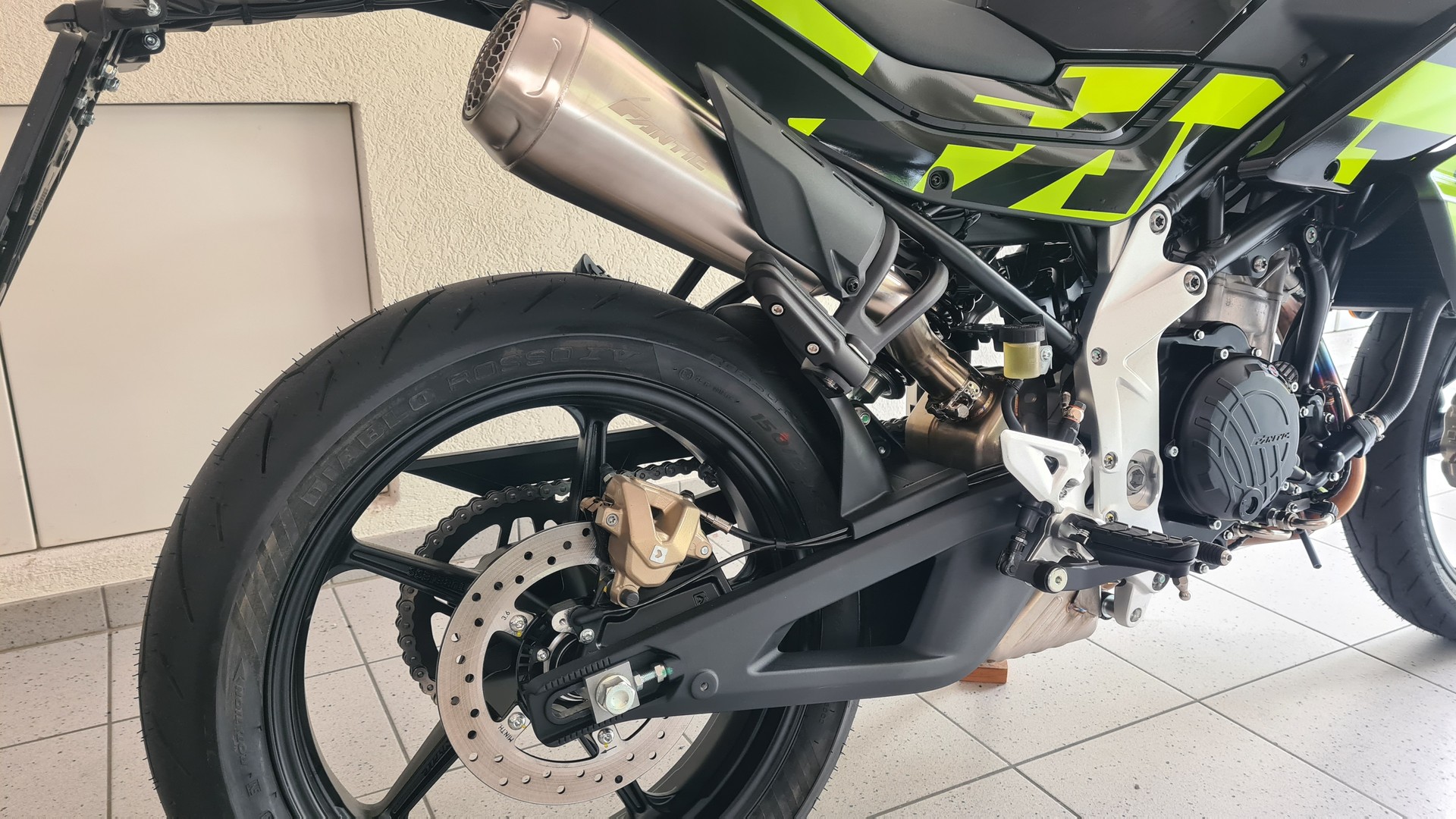 FANTIC STEALTH 500-image-9