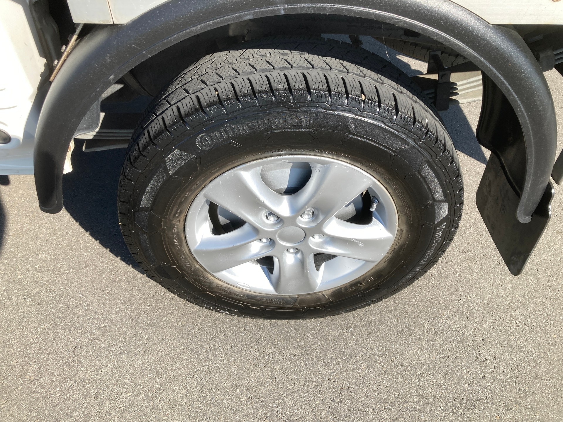 VW Amarok 2.0 BiTDI Startline 4Motion permanent A mit Anhänherkupplung-image-7