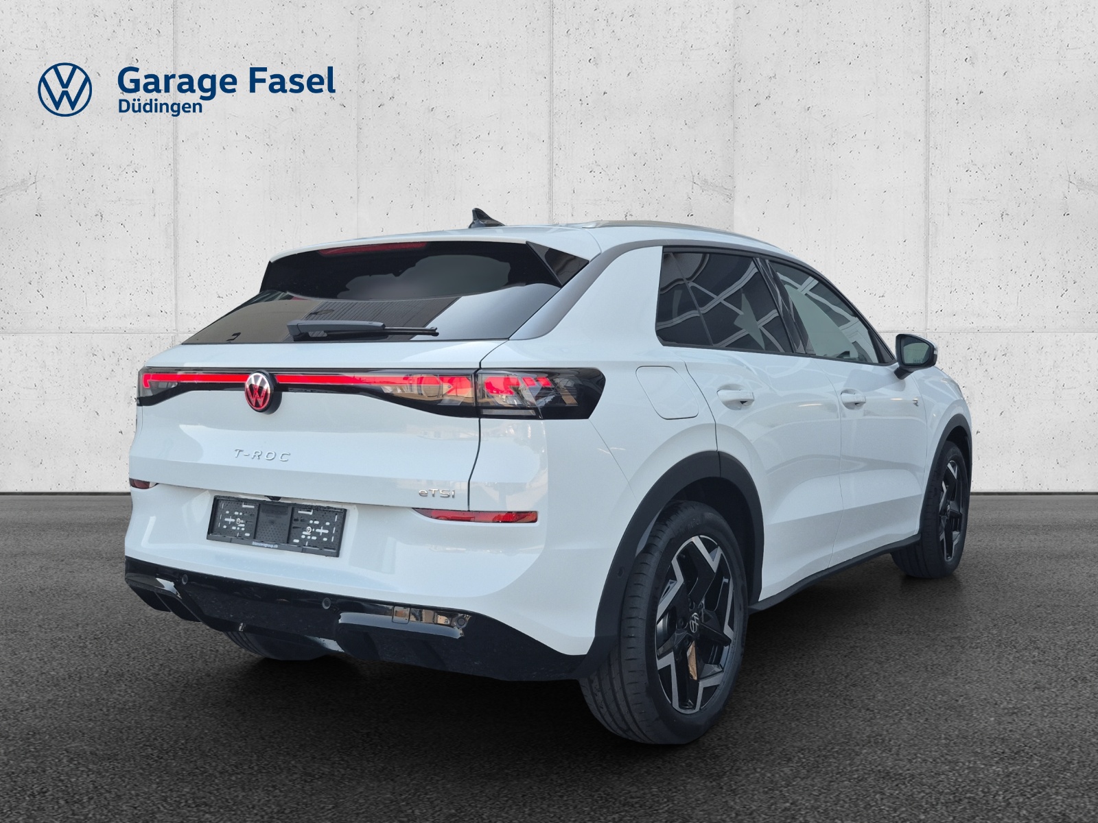 VW T-Roc 1.5 eTSI mHEV R-Line DSG-image-4
