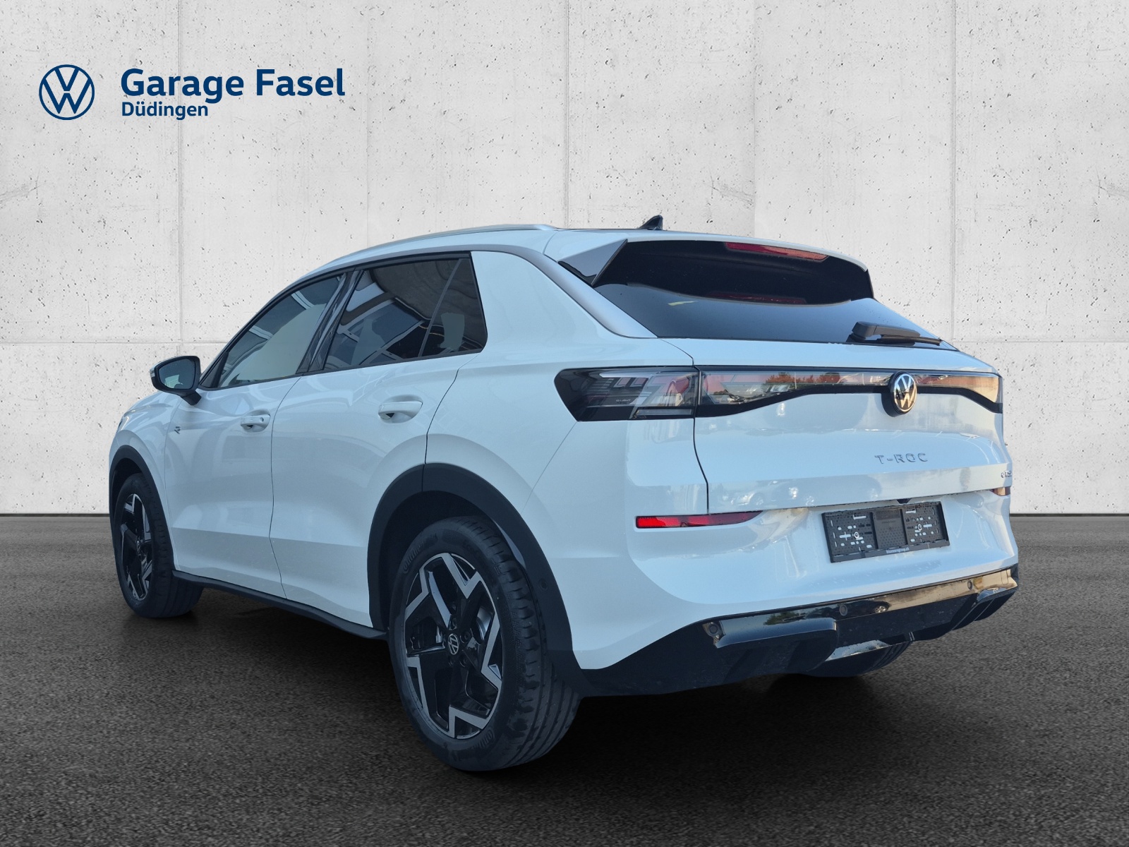 VW T-Roc 1.5 eTSI mHEV R-Line DSG-image-2