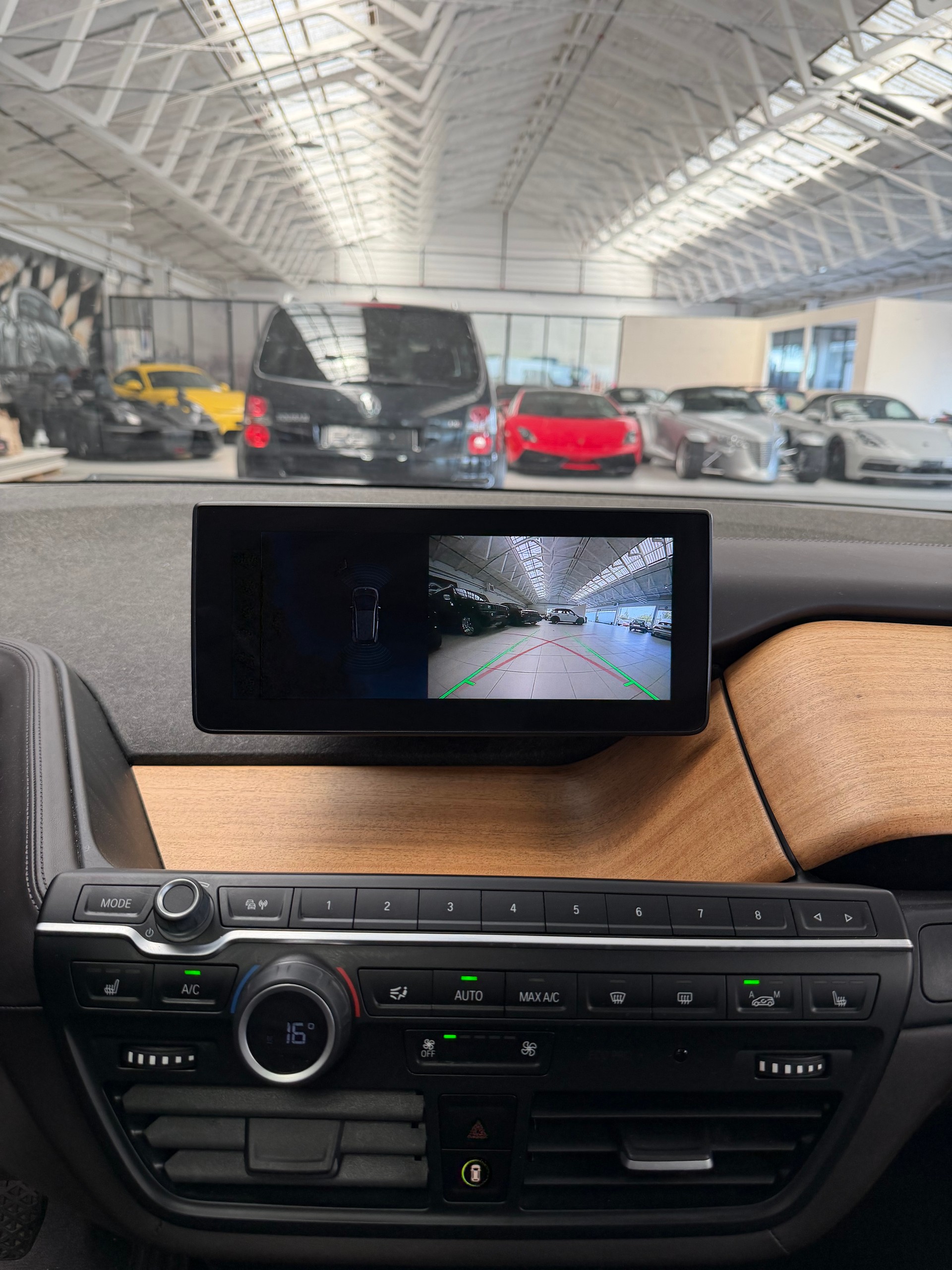 BMW i3s (94Ah)-image-13